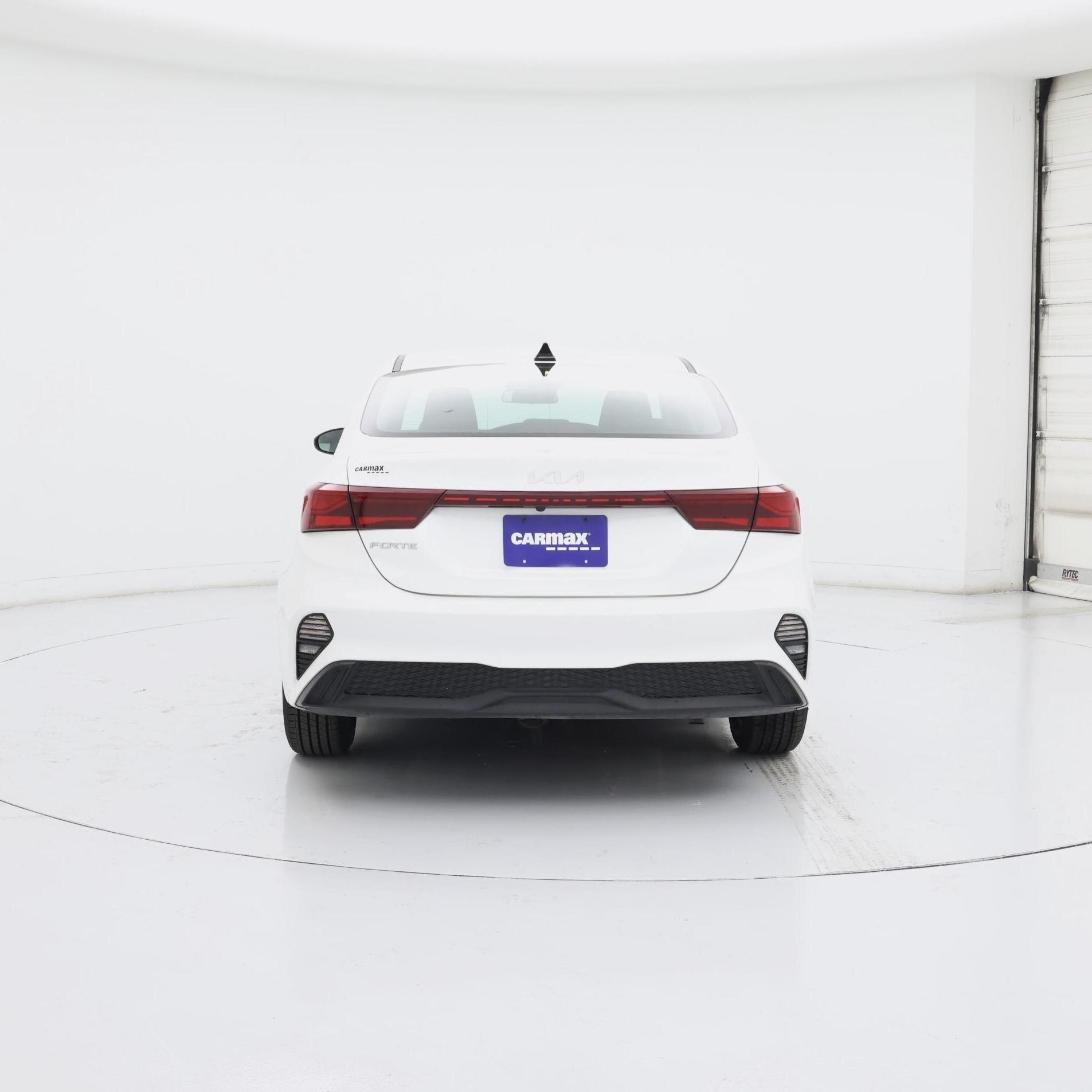 Thumbnail: 2024 Kia Forte - 6