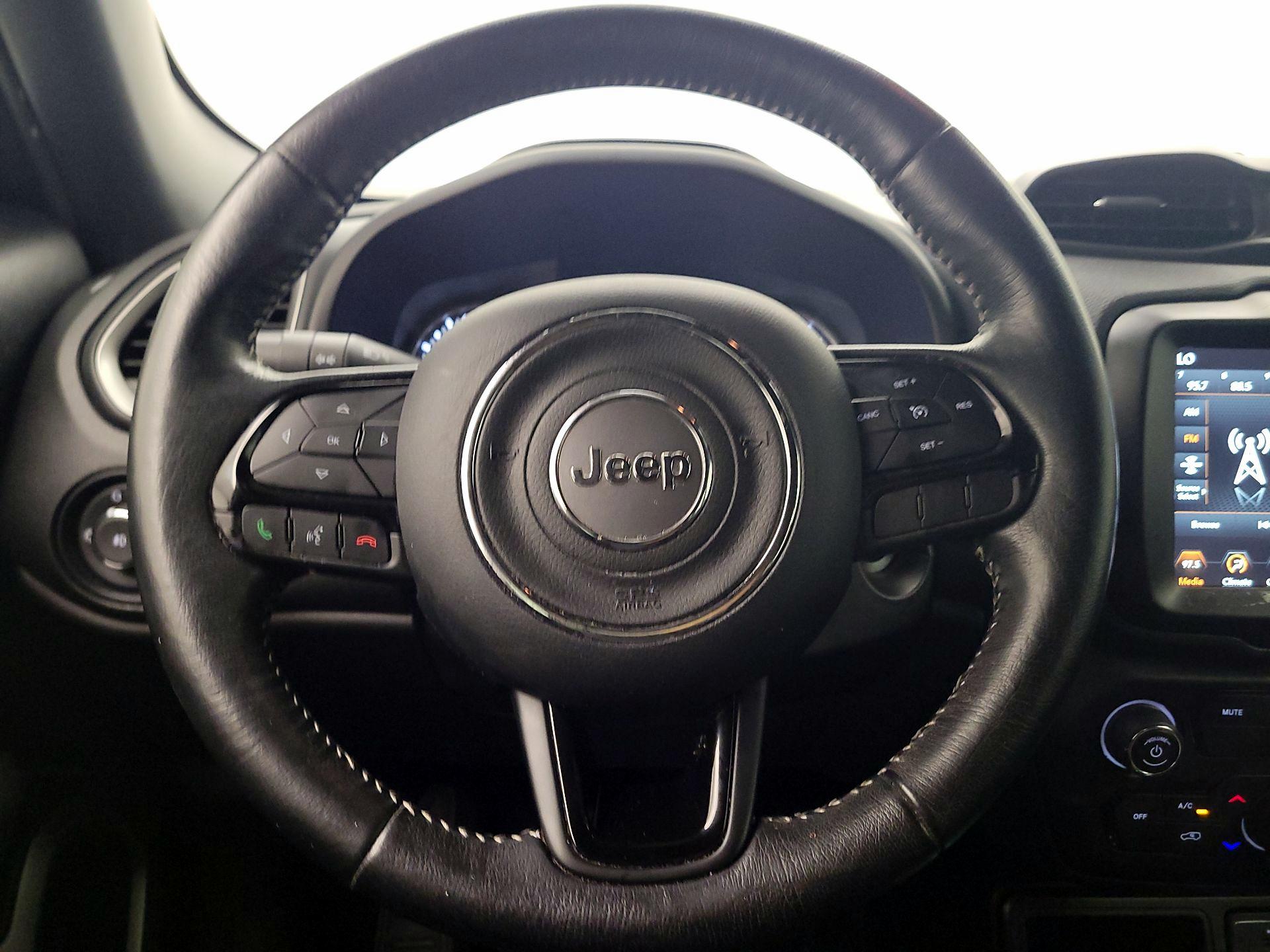 Thumbnail: 2021 Jeep Renegade - 10