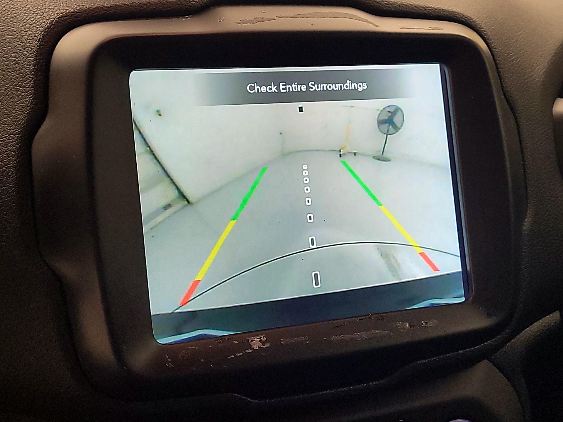 Thumbnail: 2021 Jeep Renegade - 14