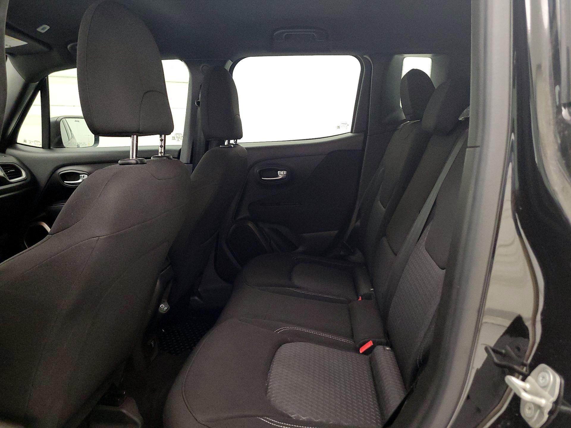 Thumbnail: 2021 Jeep Renegade - 19