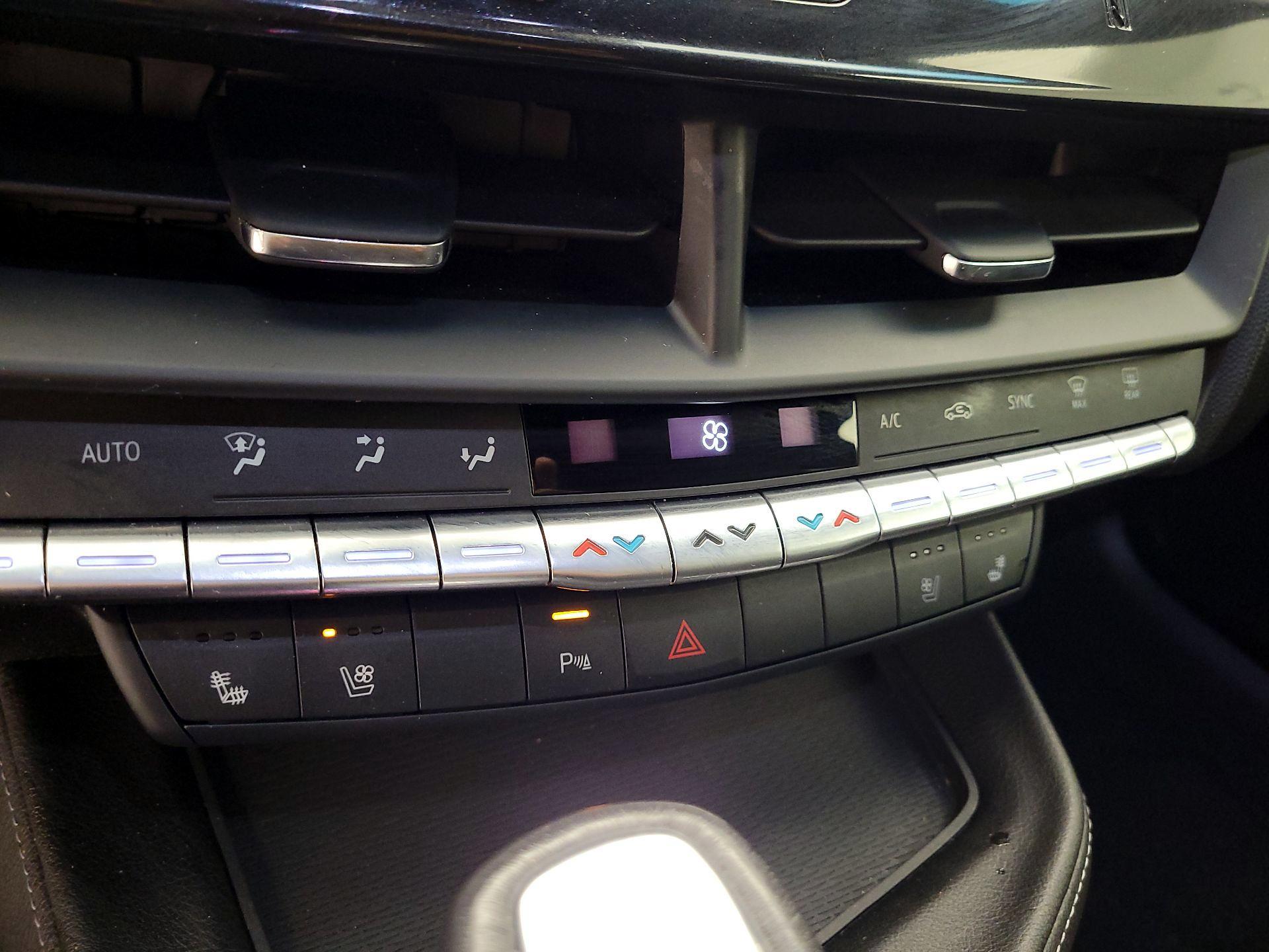 Thumbnail: 2021 Cadillac CT4 - 14