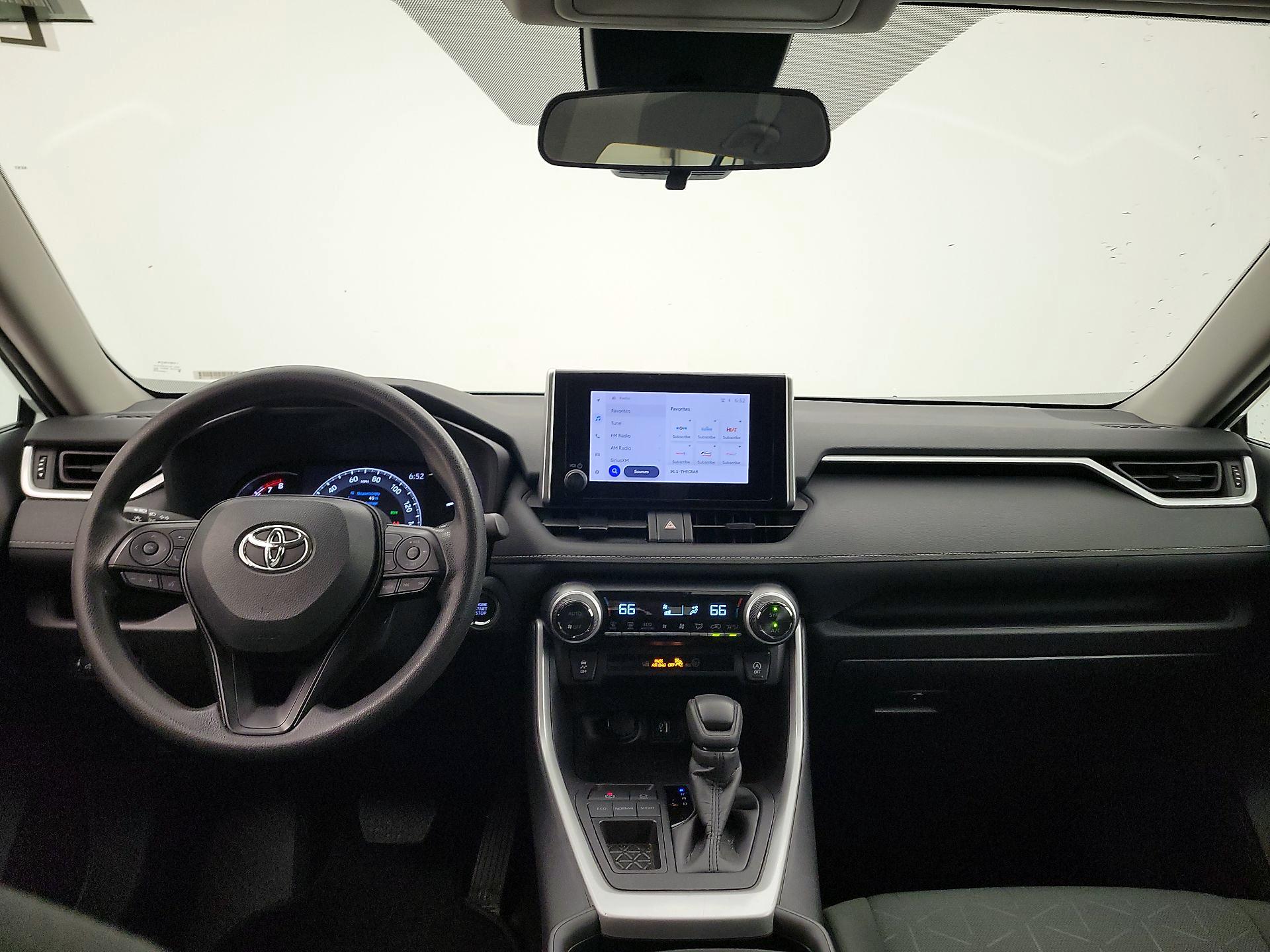 Thumbnail: 2024 Toyota RAV4 - 9