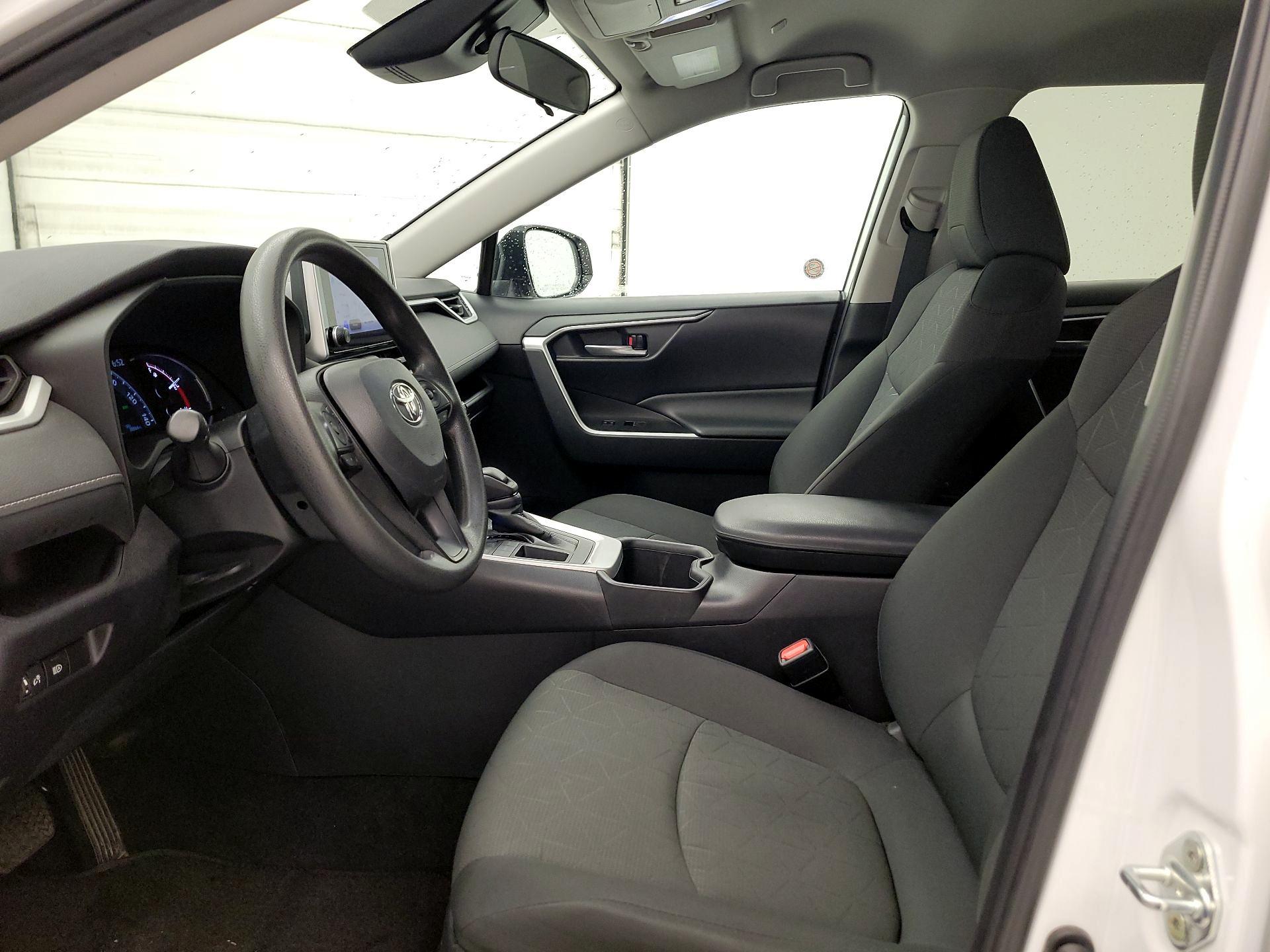 Thumbnail: 2024 Toyota RAV4 - 11