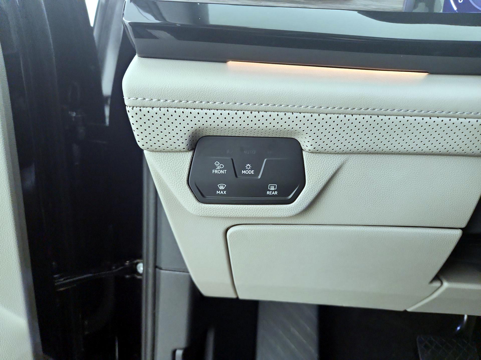 Thumbnail: 2024 Volkswagen Atlas - 13