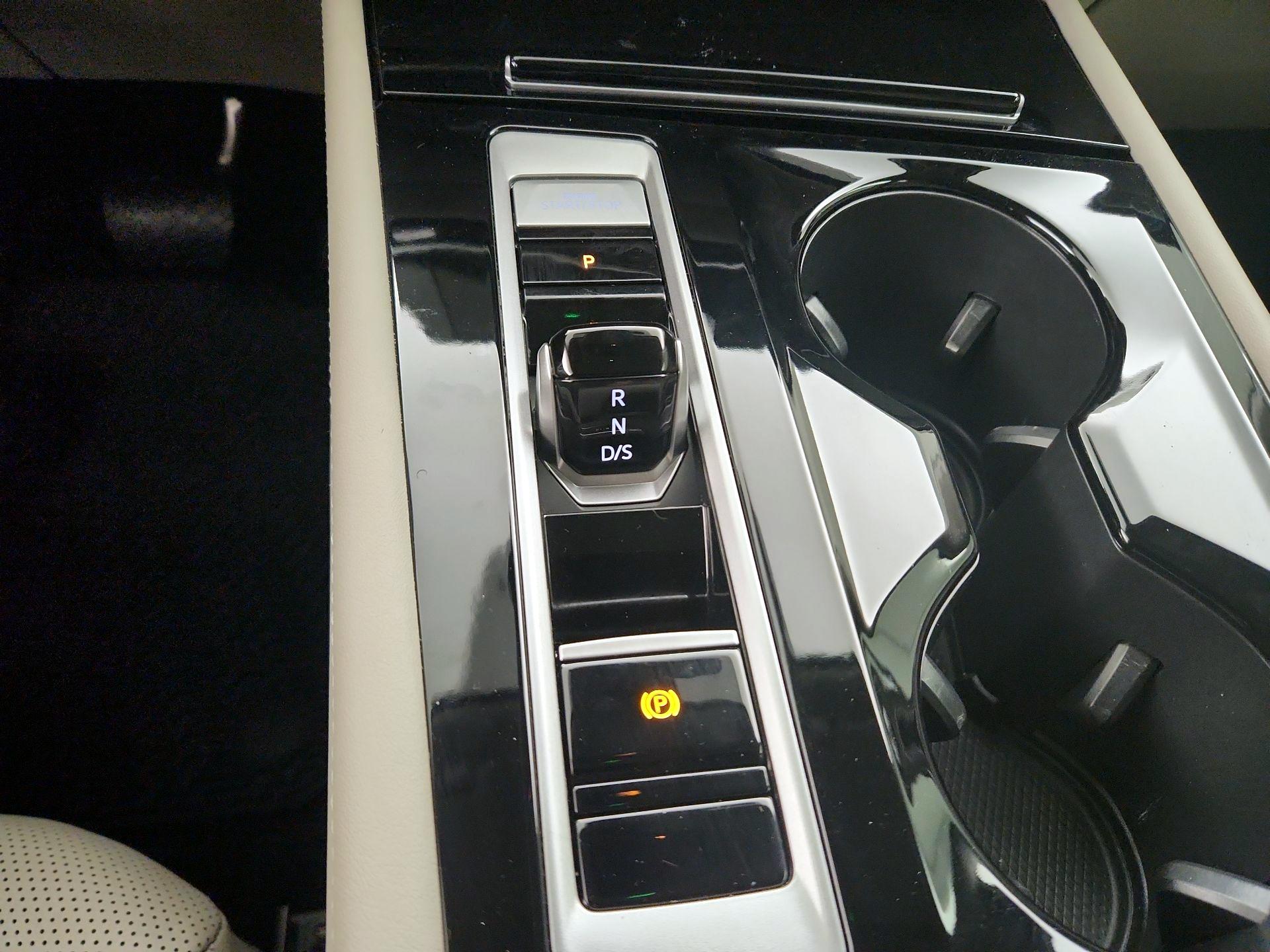 Thumbnail: 2024 Volkswagen Atlas - 17