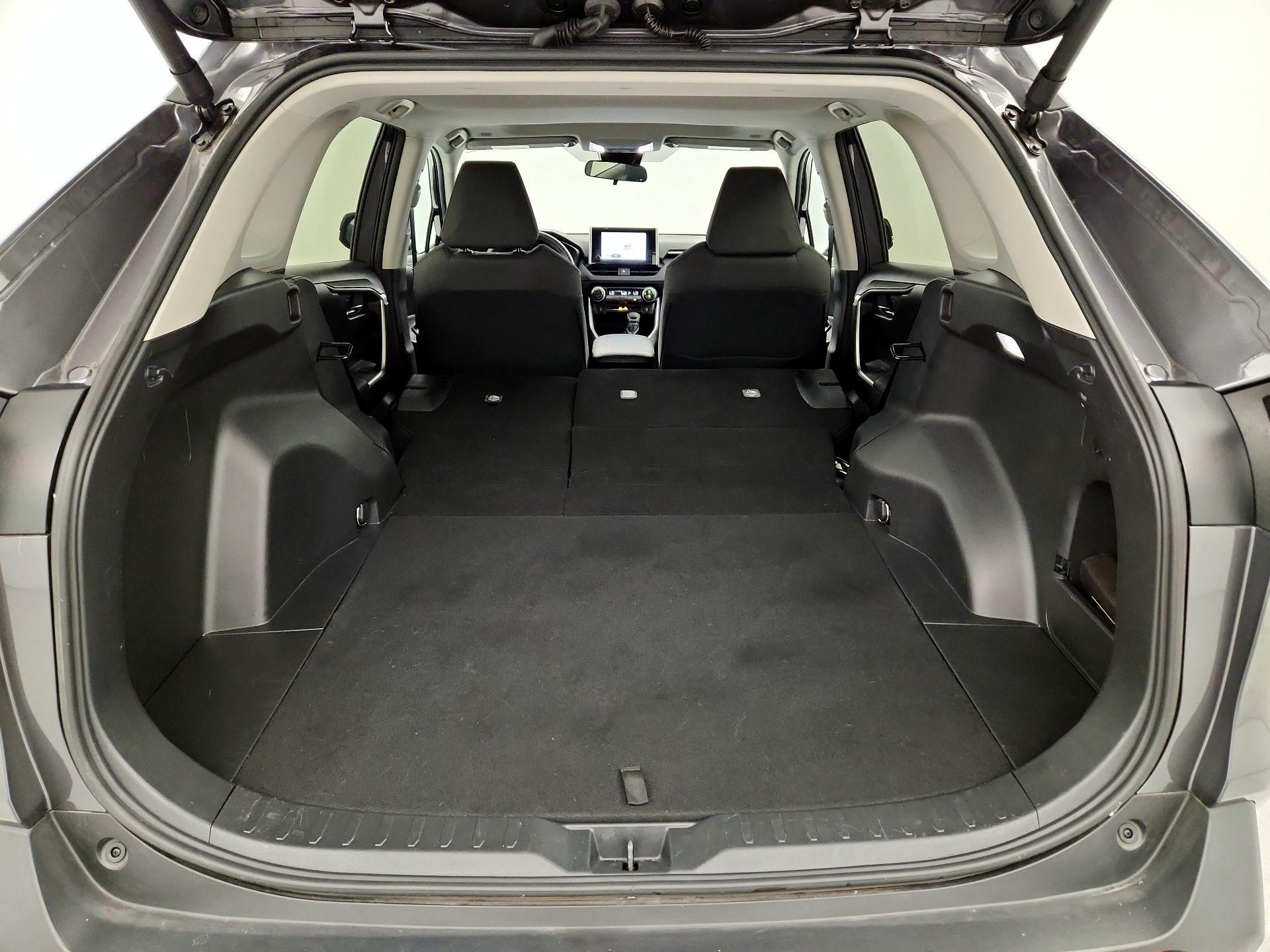 Thumbnail: 2024 Toyota RAV4 - 20