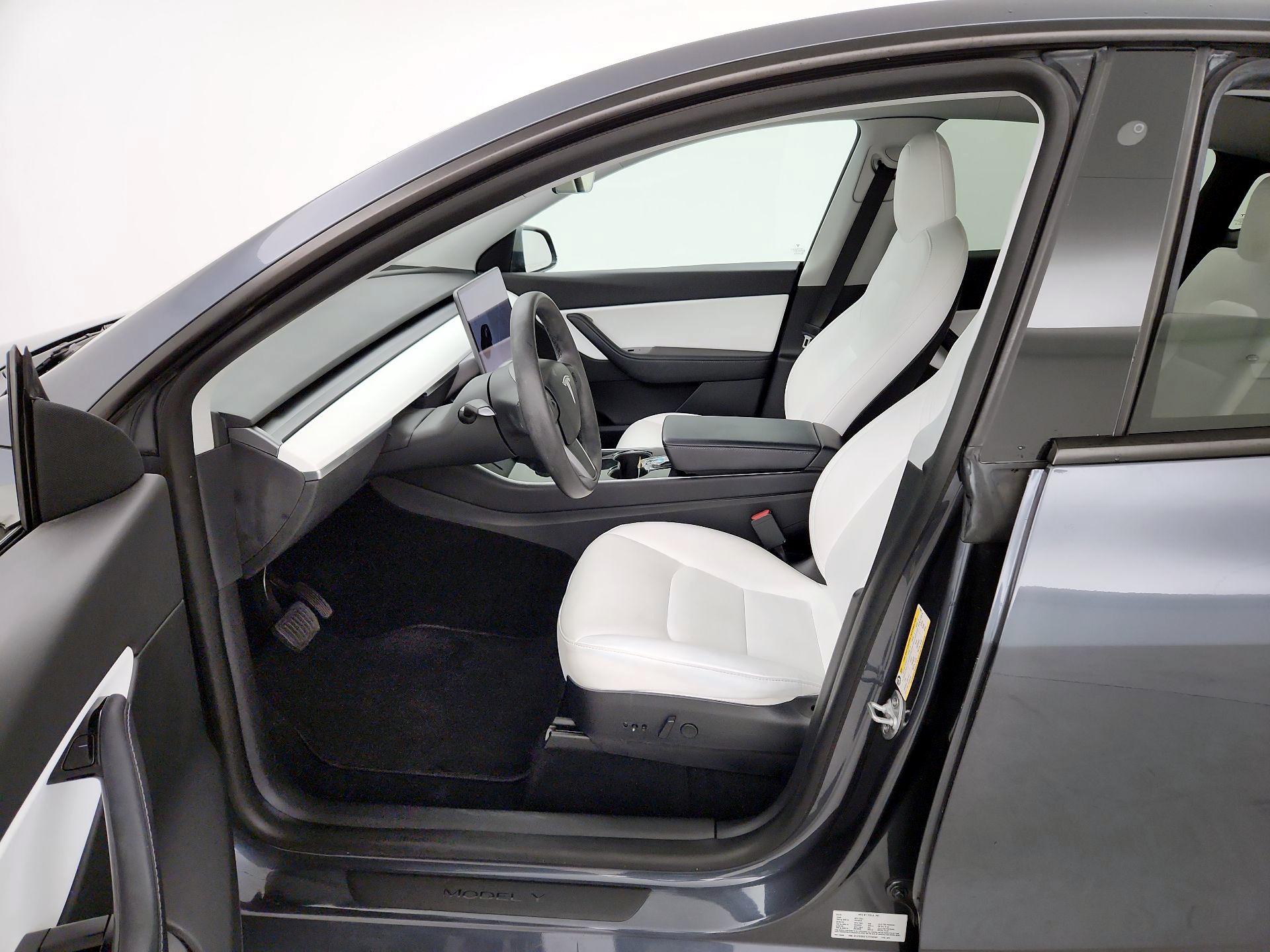 Thumbnail: 2020 Tesla Model Y - 11