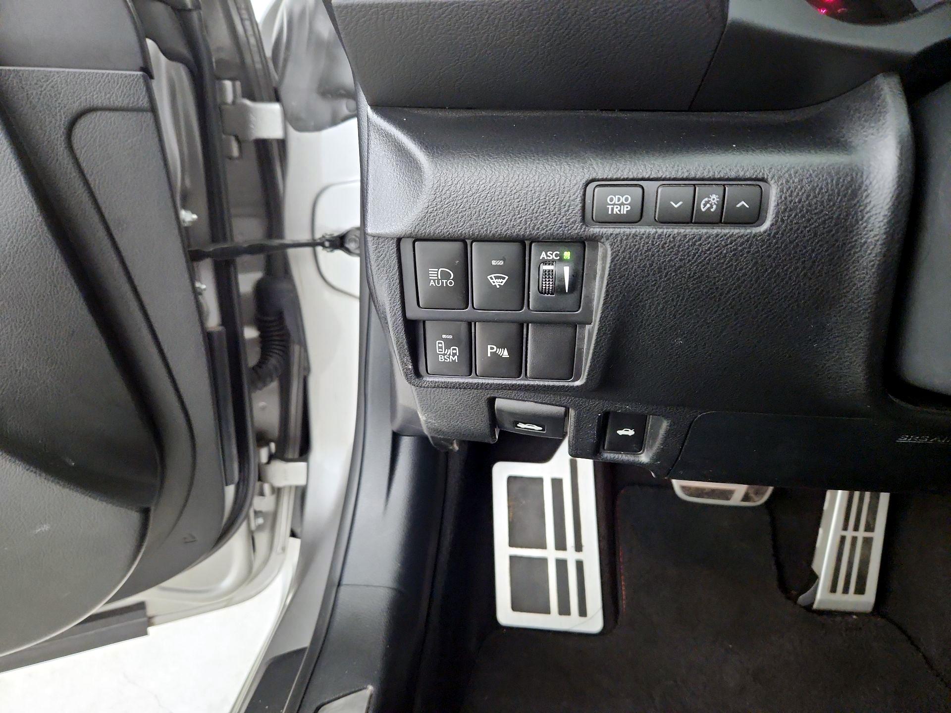 Thumbnail: 2021 Lexus RC - 13