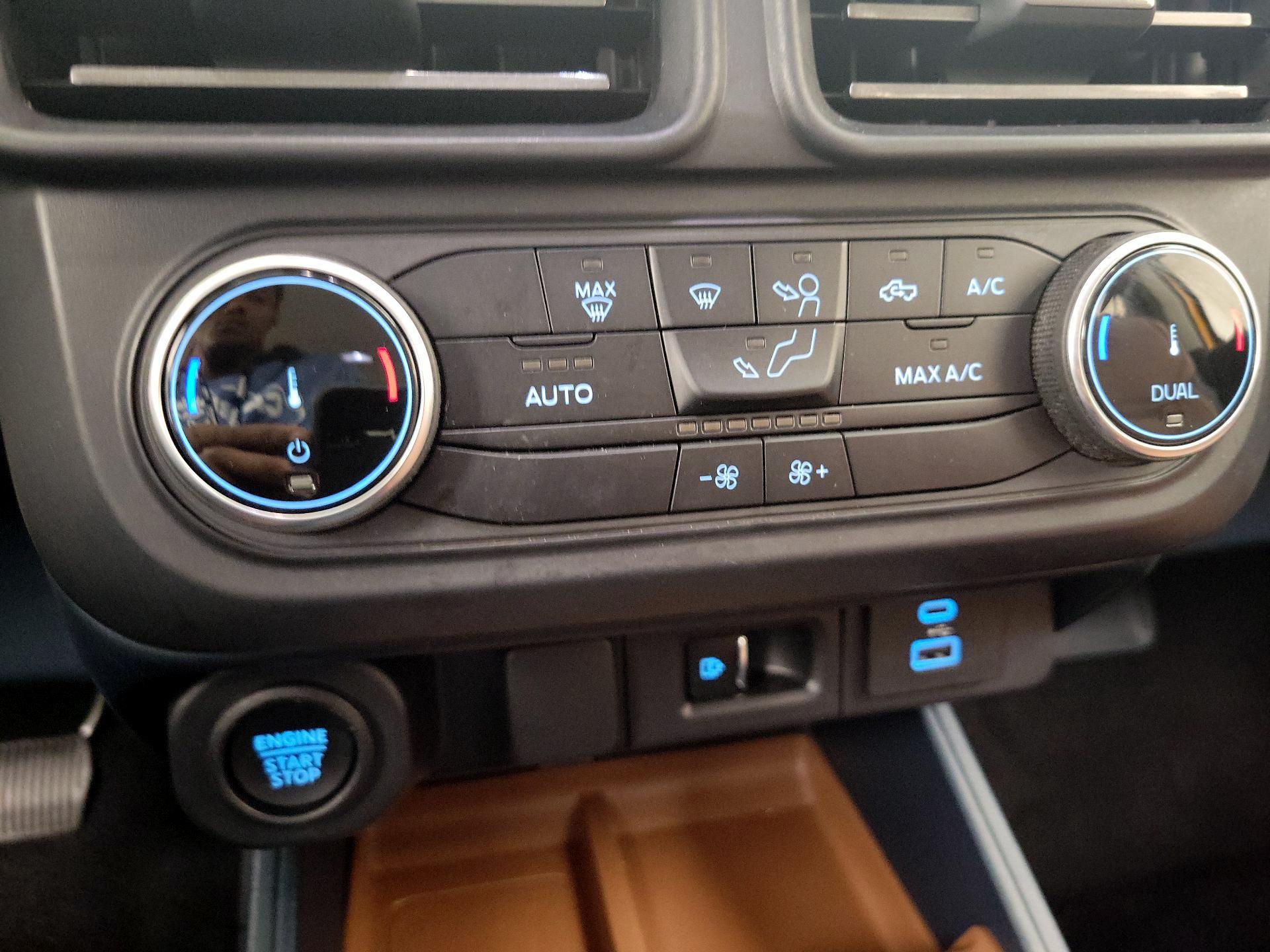 Thumbnail: 2022 Ford Maverick - 16