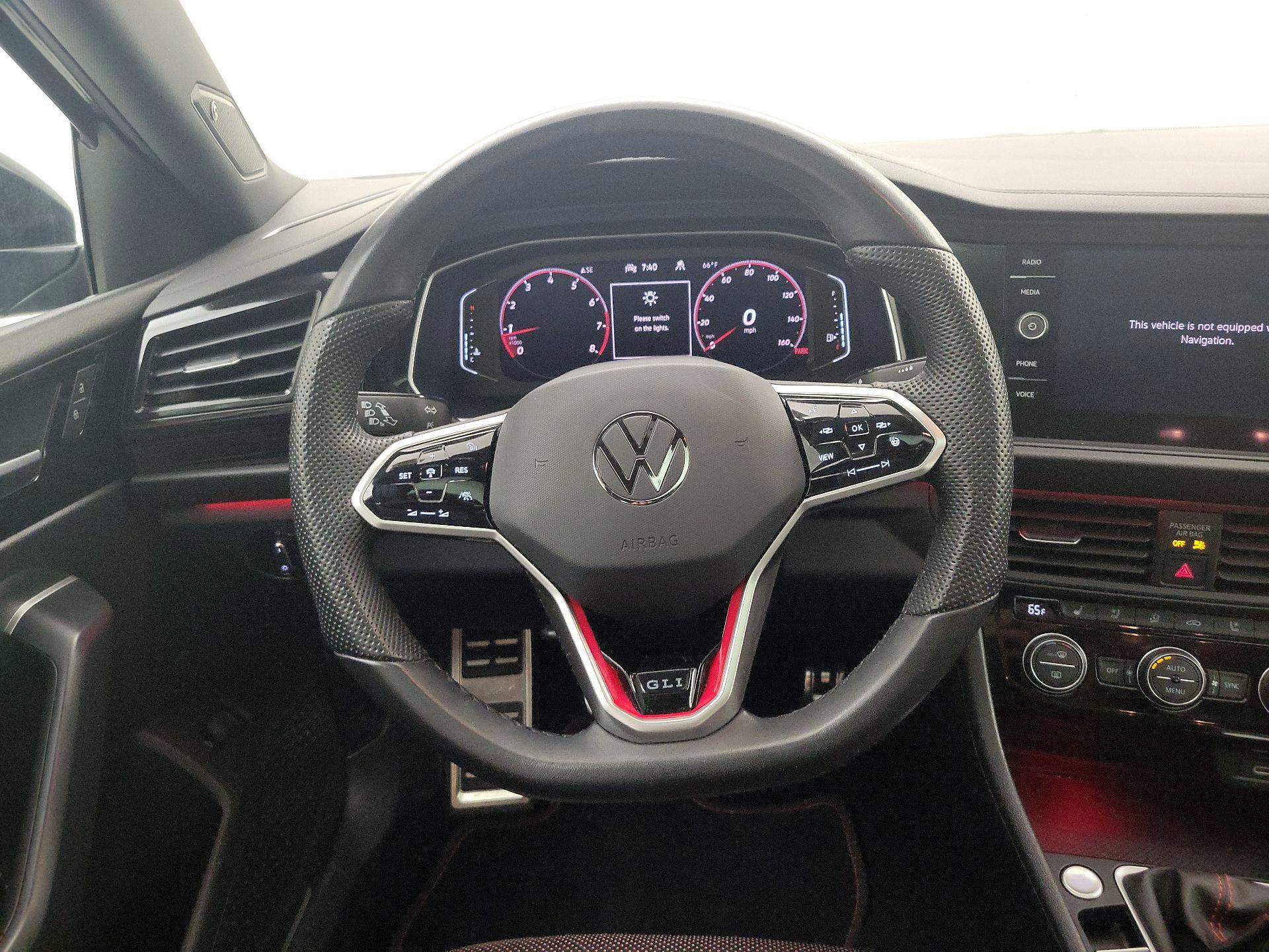 Thumbnail: 2024 Volkswagen Jetta - 10