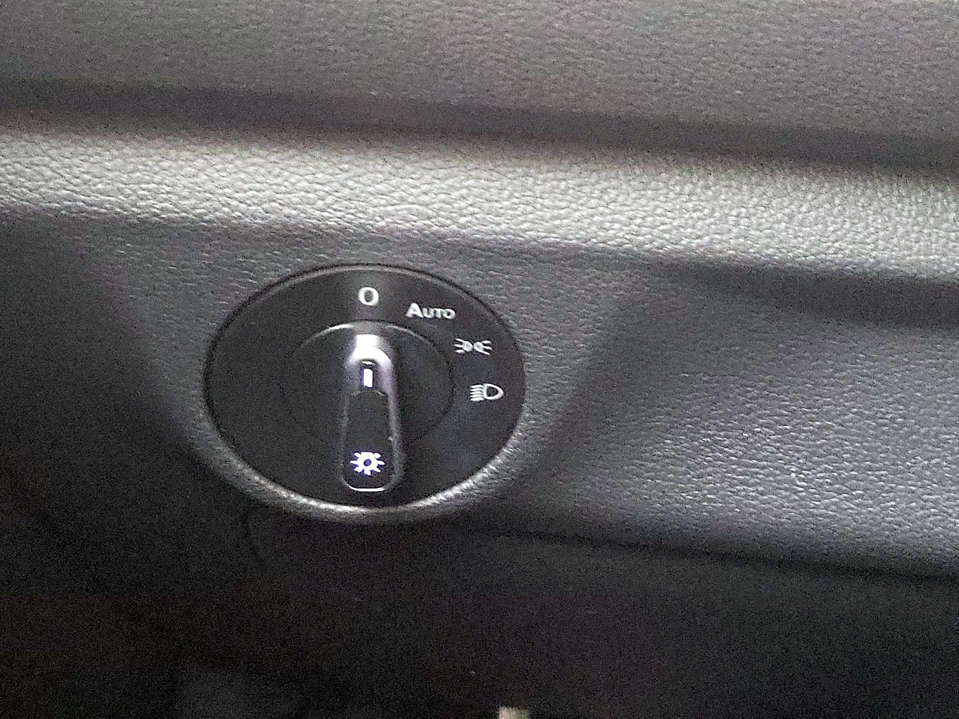 Thumbnail: 2024 Volkswagen Jetta - 13