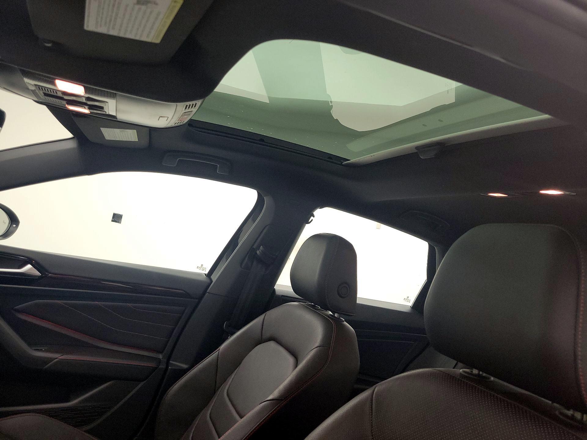 Thumbnail: 2024 Volkswagen Jetta - 19