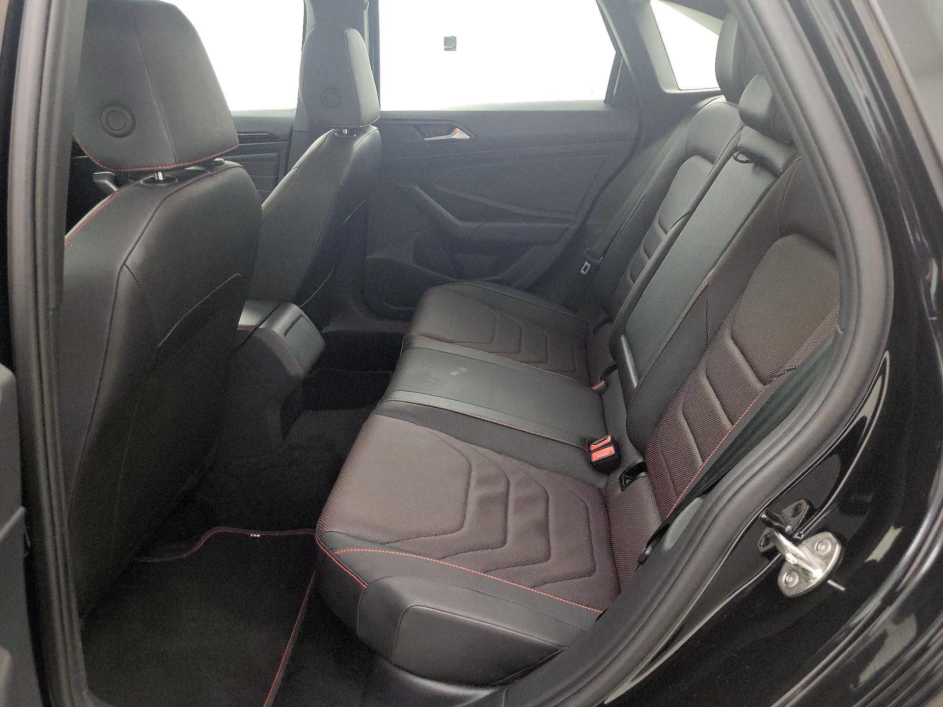 Thumbnail: 2024 Volkswagen Jetta - 20