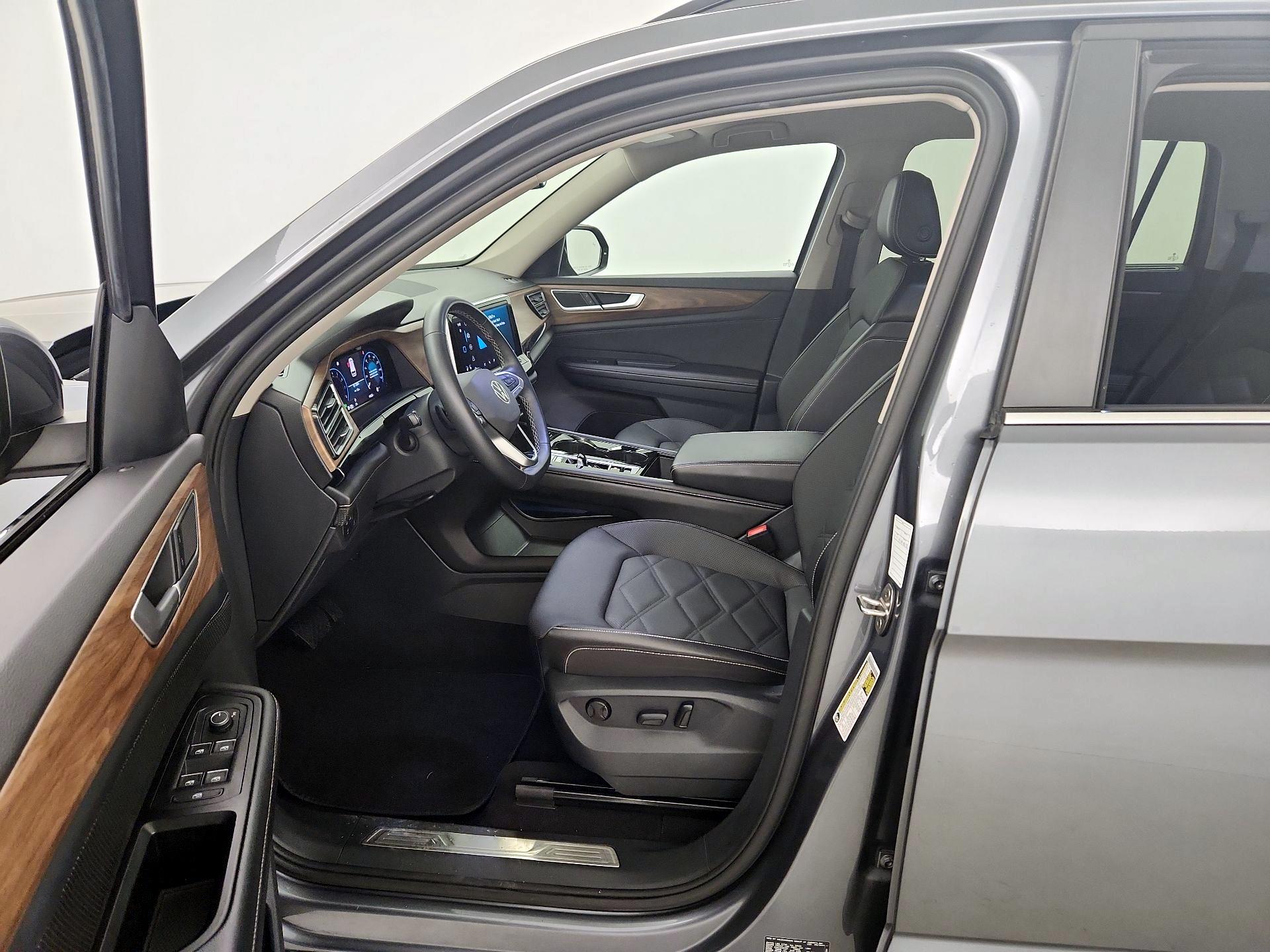 Thumbnail: 2024 Volkswagen Atlas - 11