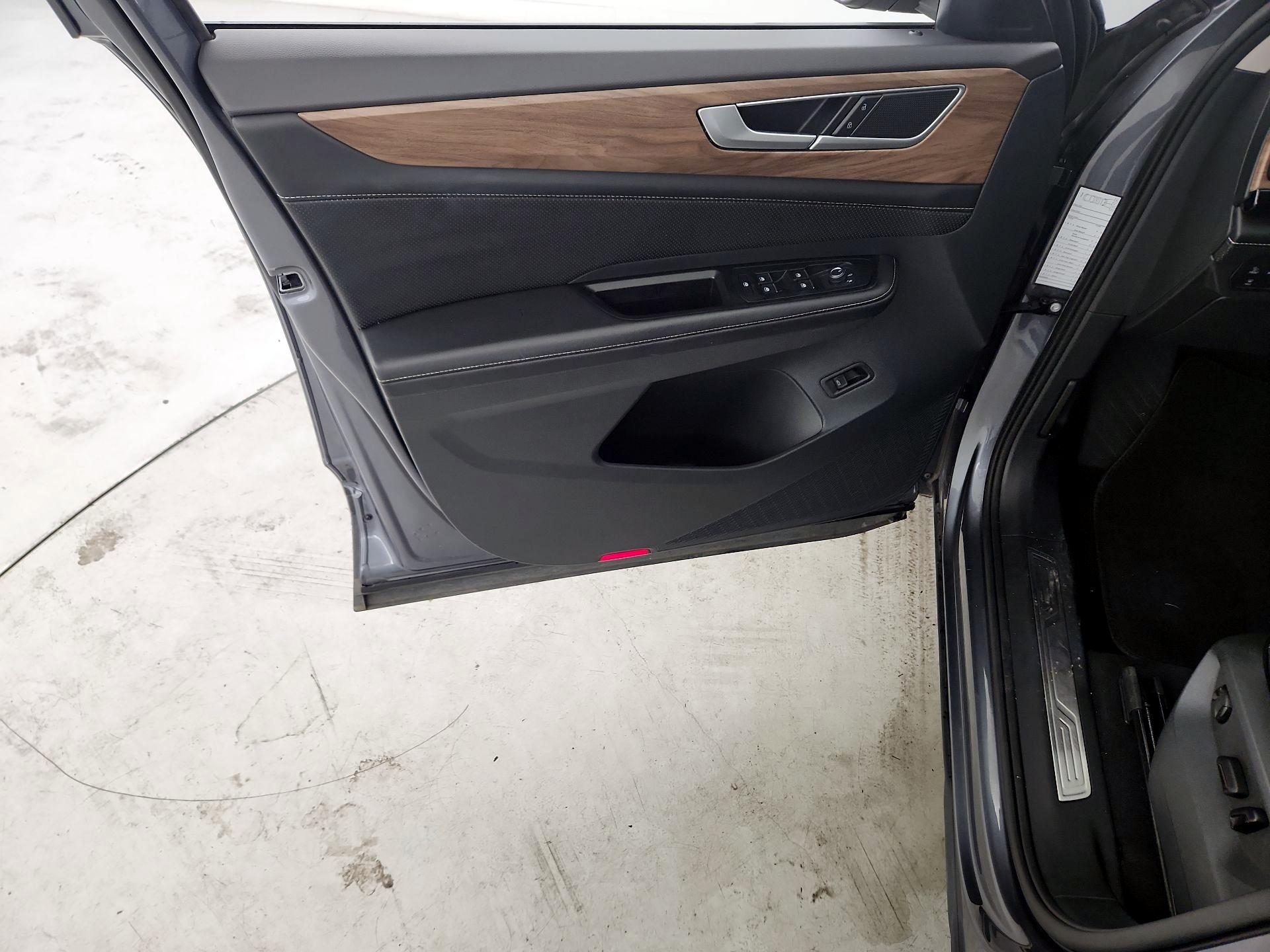 Thumbnail: 2024 Volkswagen Atlas - 12