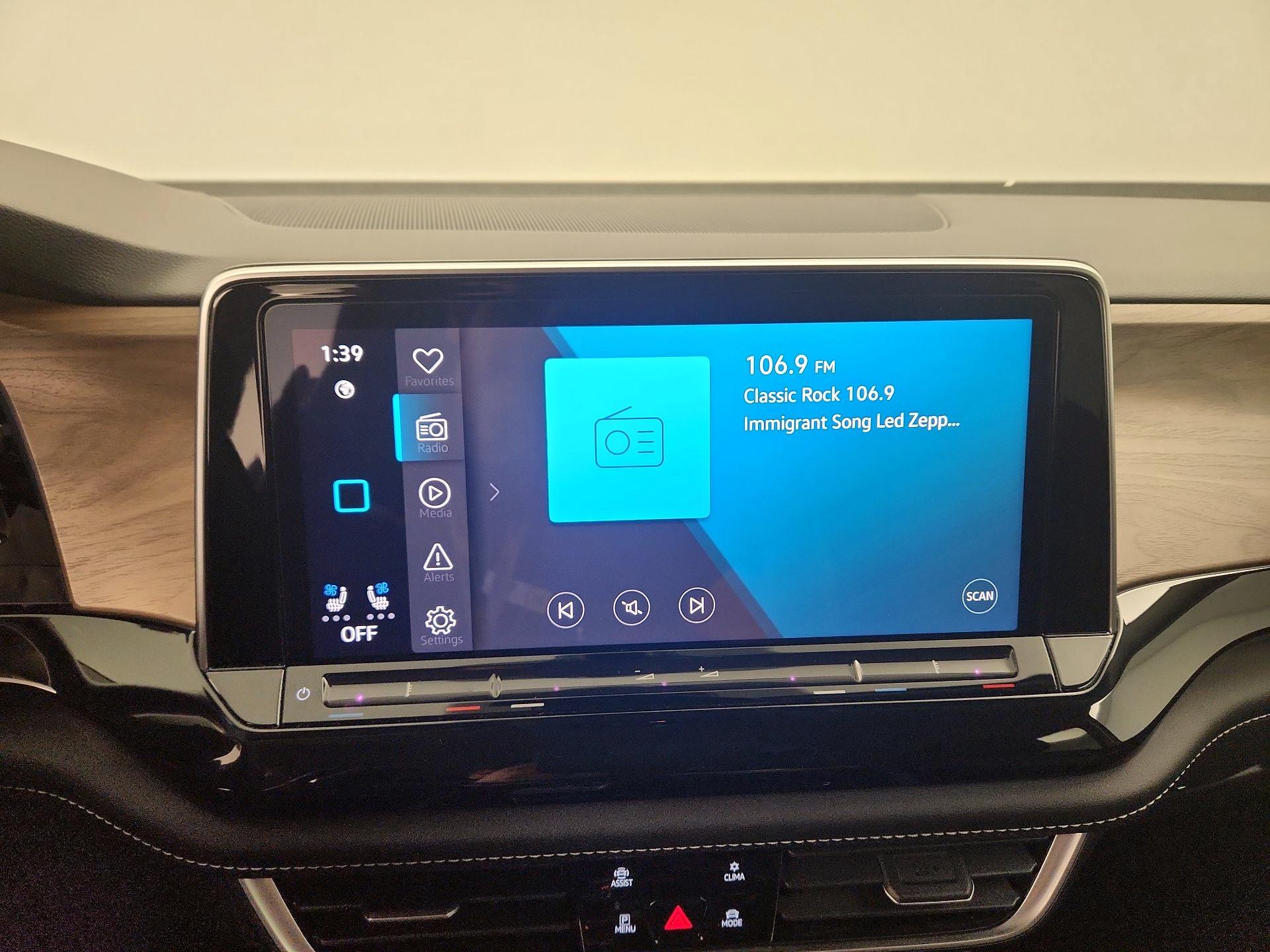 Thumbnail: 2024 Volkswagen Atlas - 15