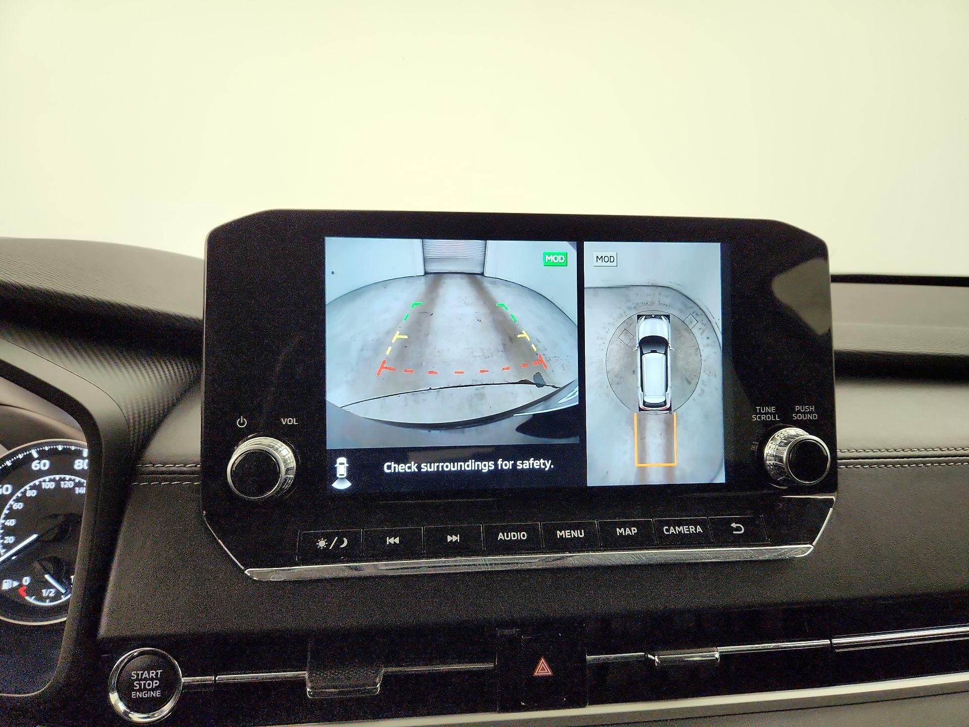 Thumbnail: 2024 Mitsubishi Outlander - 15