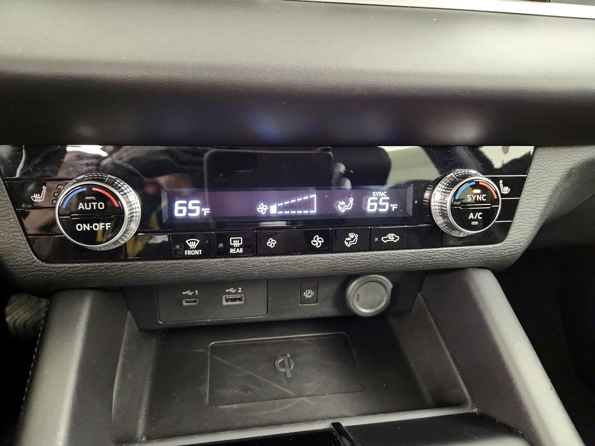 Thumbnail: 2024 Mitsubishi Outlander - 17