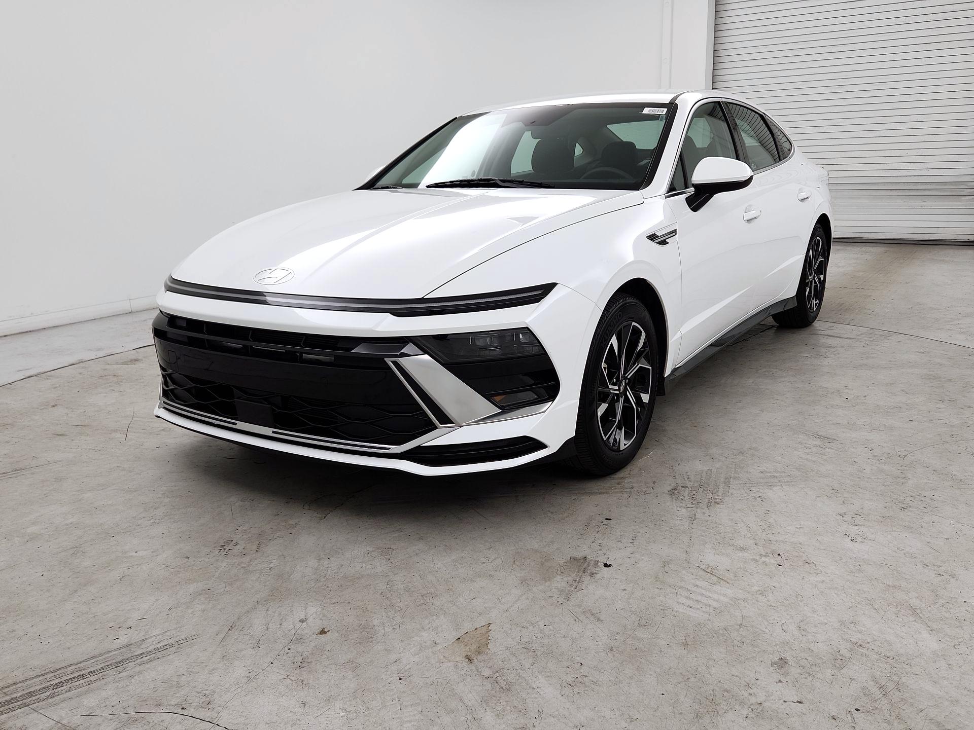 Thumbnail: 2025 Hyundai Sonata - 3