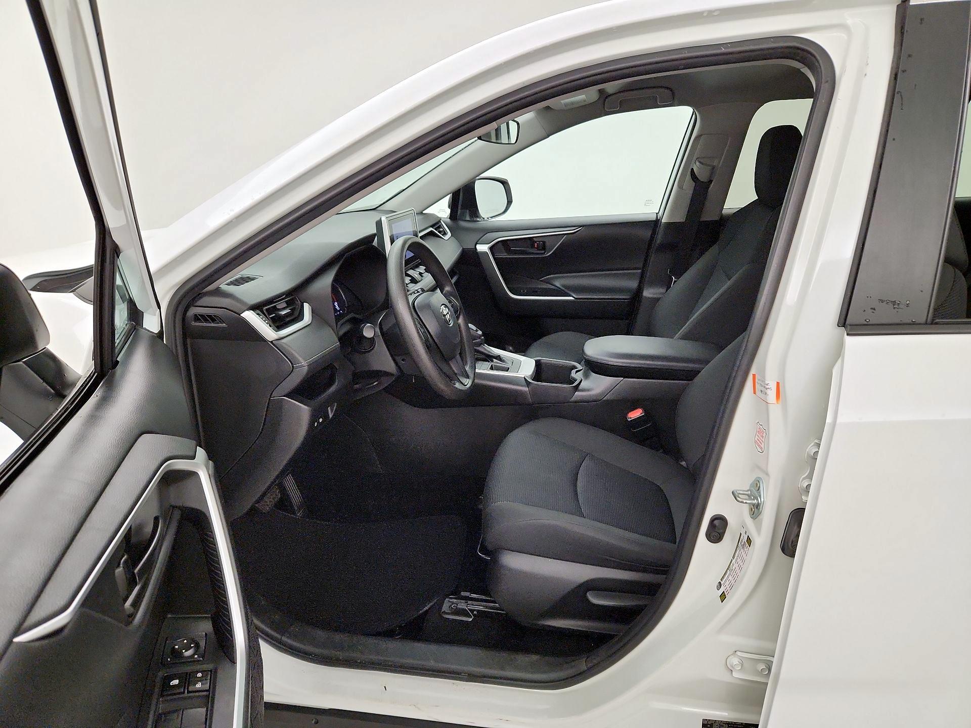 Thumbnail: 2024 Toyota RAV4 - 11