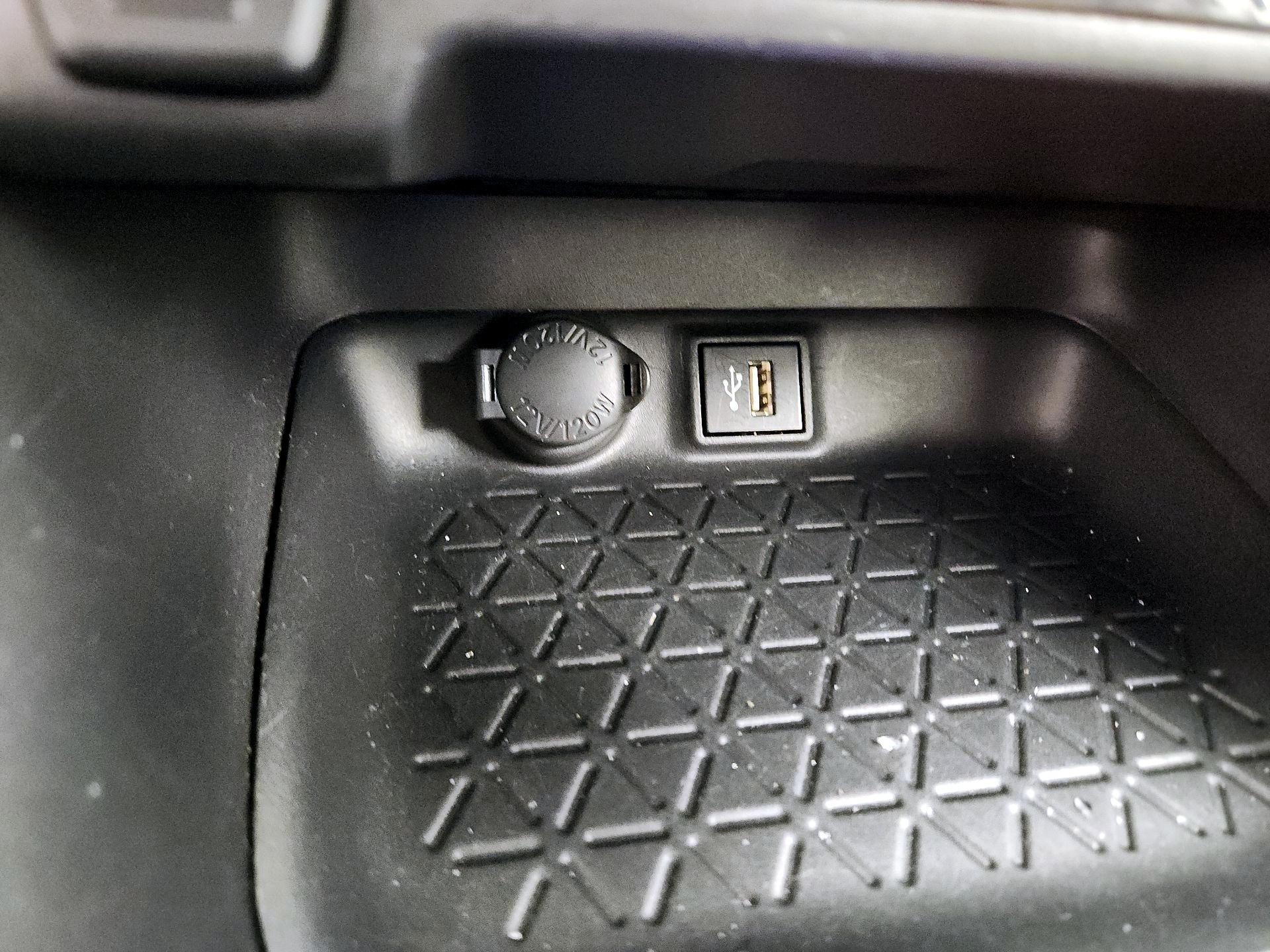 Thumbnail: 2024 Toyota RAV4 - 18