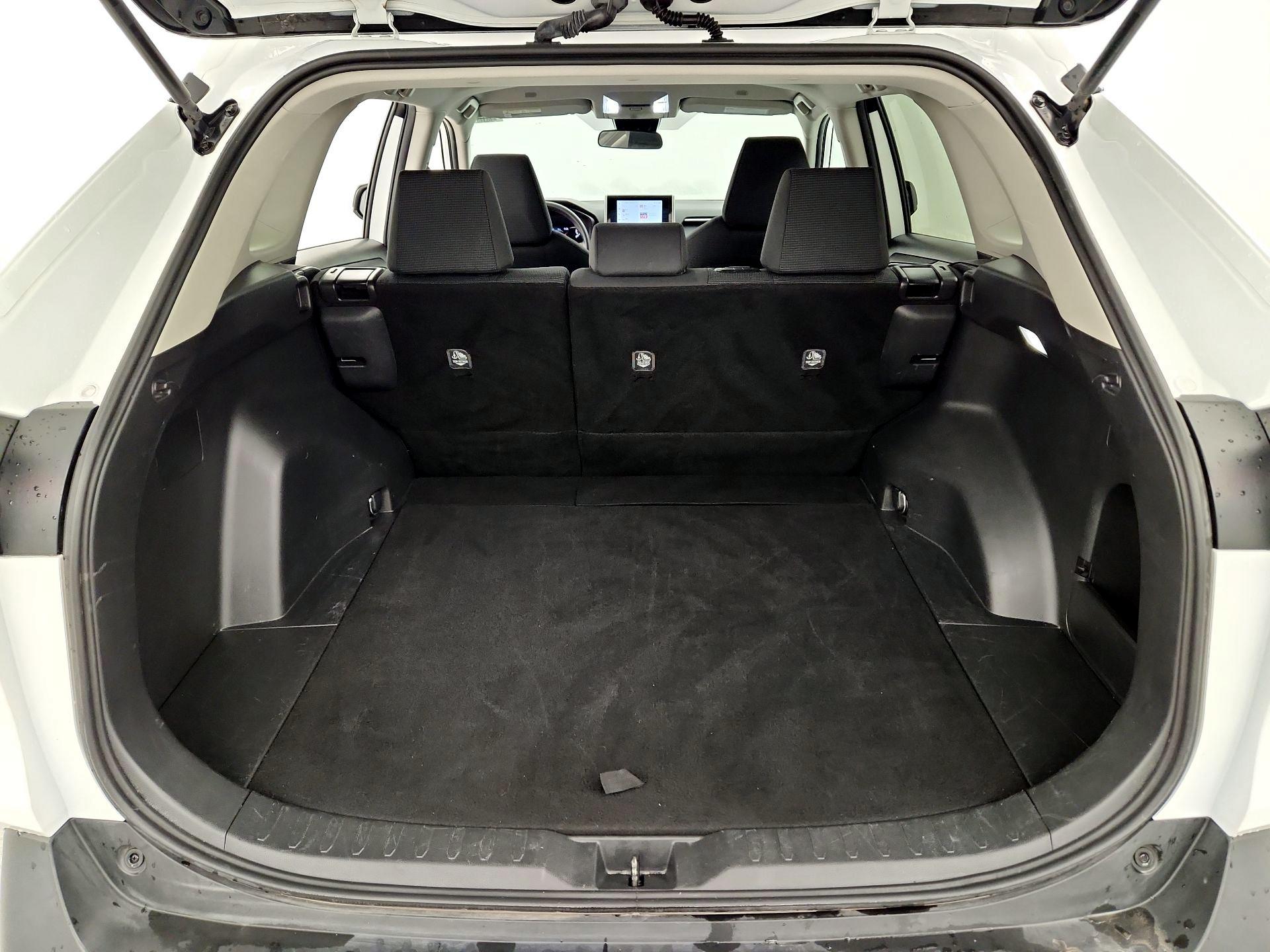 Thumbnail: 2024 Toyota RAV4 - 20