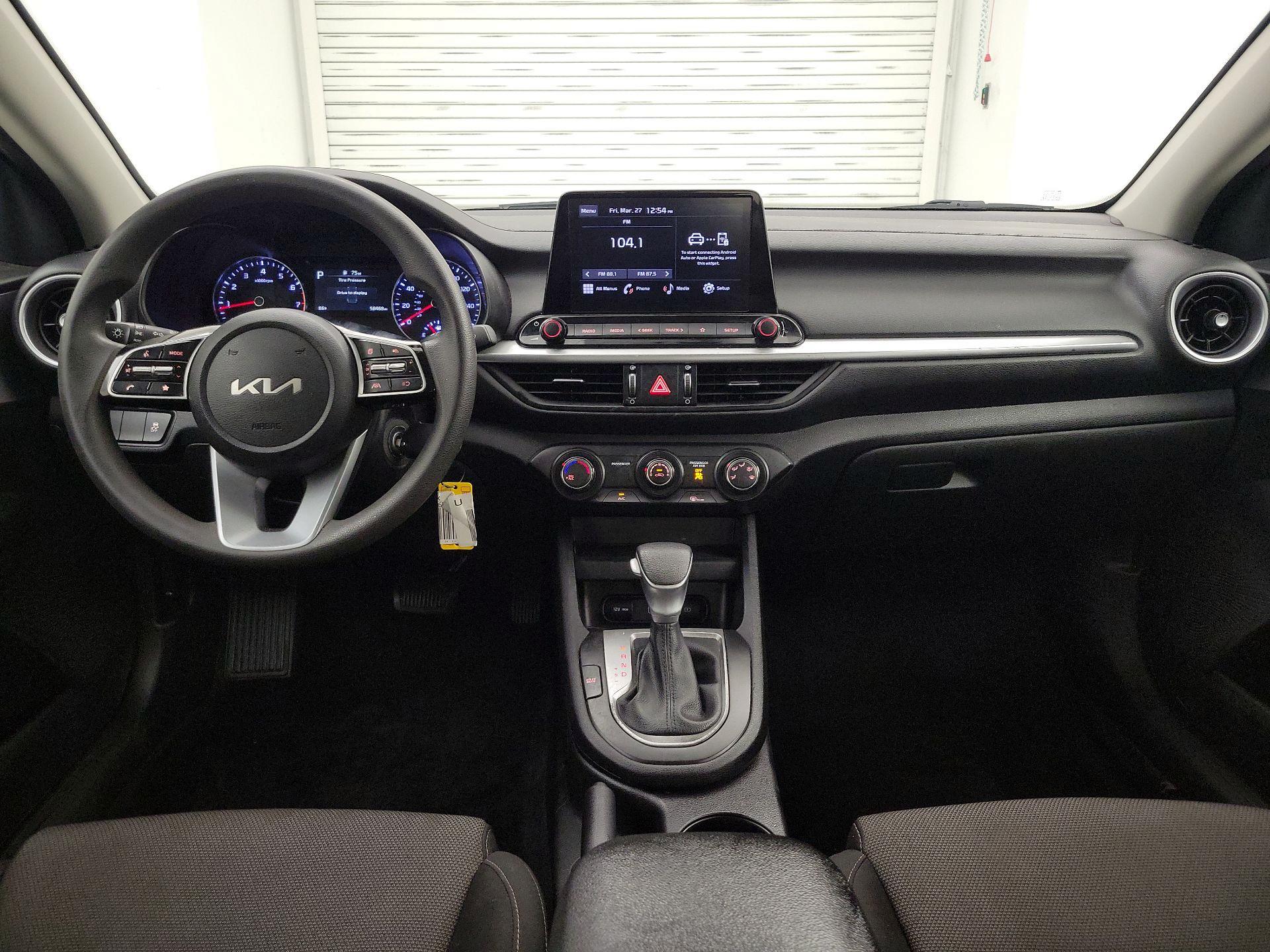 Thumbnail: 2024 Kia Forte - 9