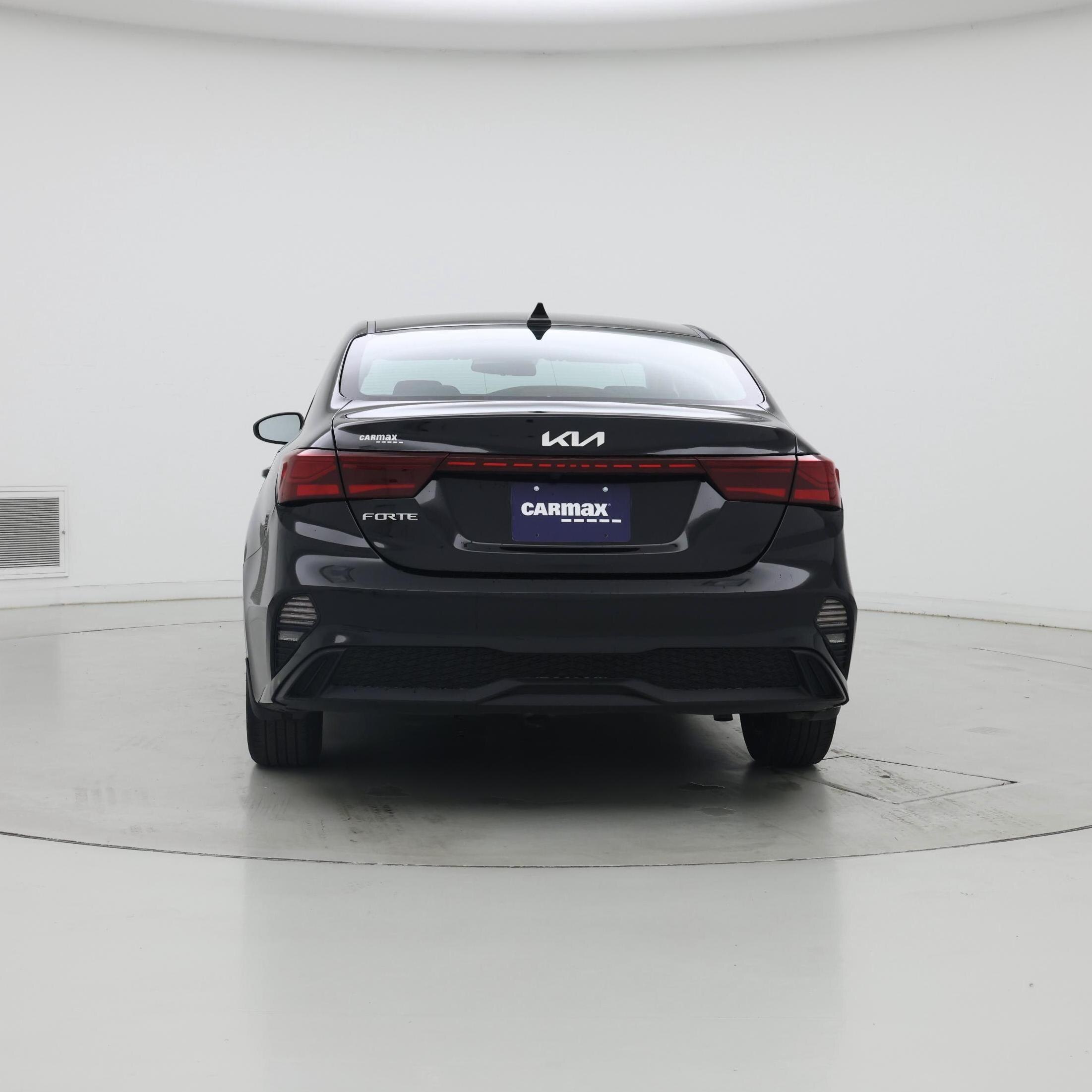 Thumbnail: 2024 Kia Forte - 6