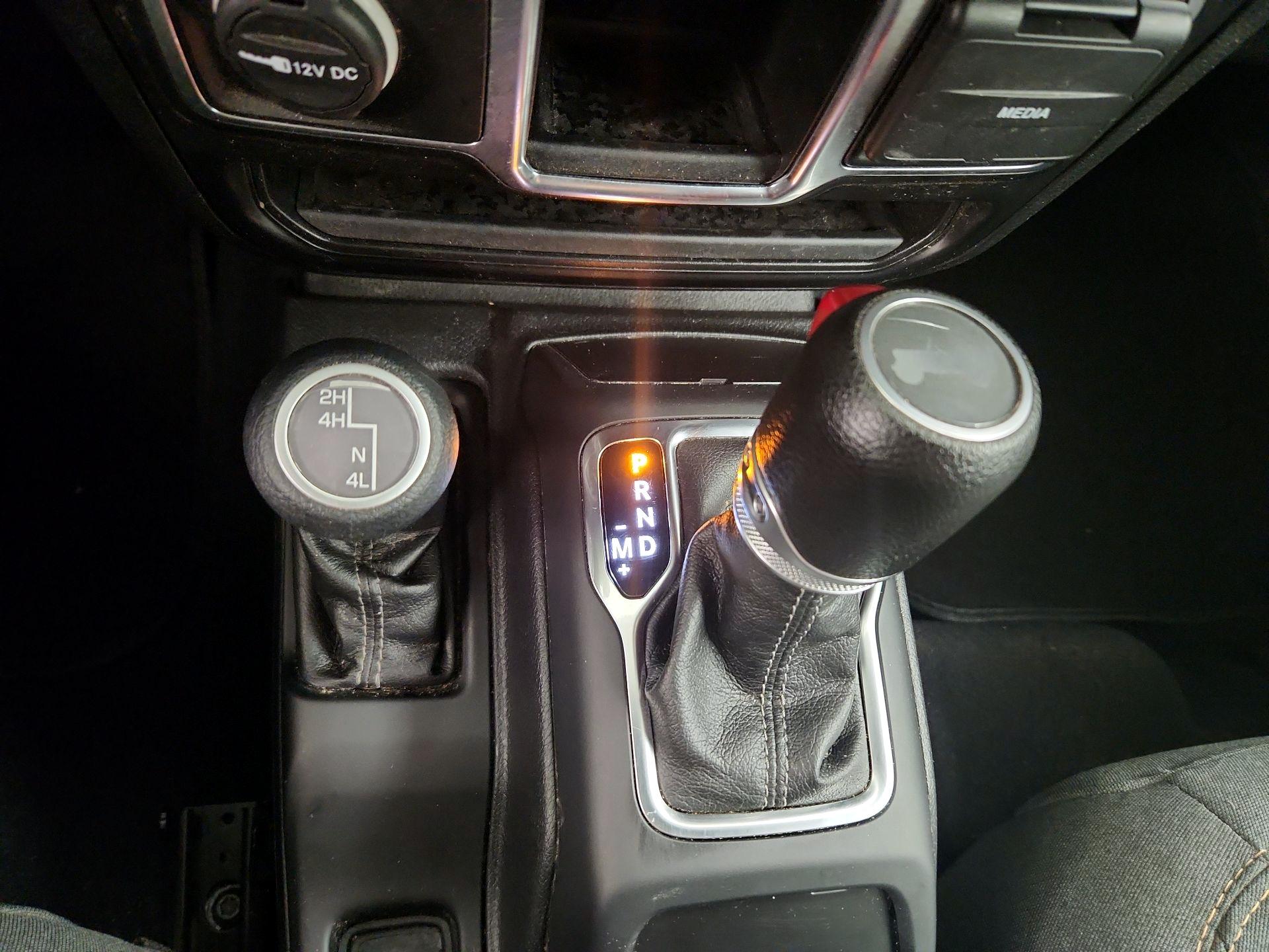 Thumbnail: 2024 Jeep Wrangler - 17