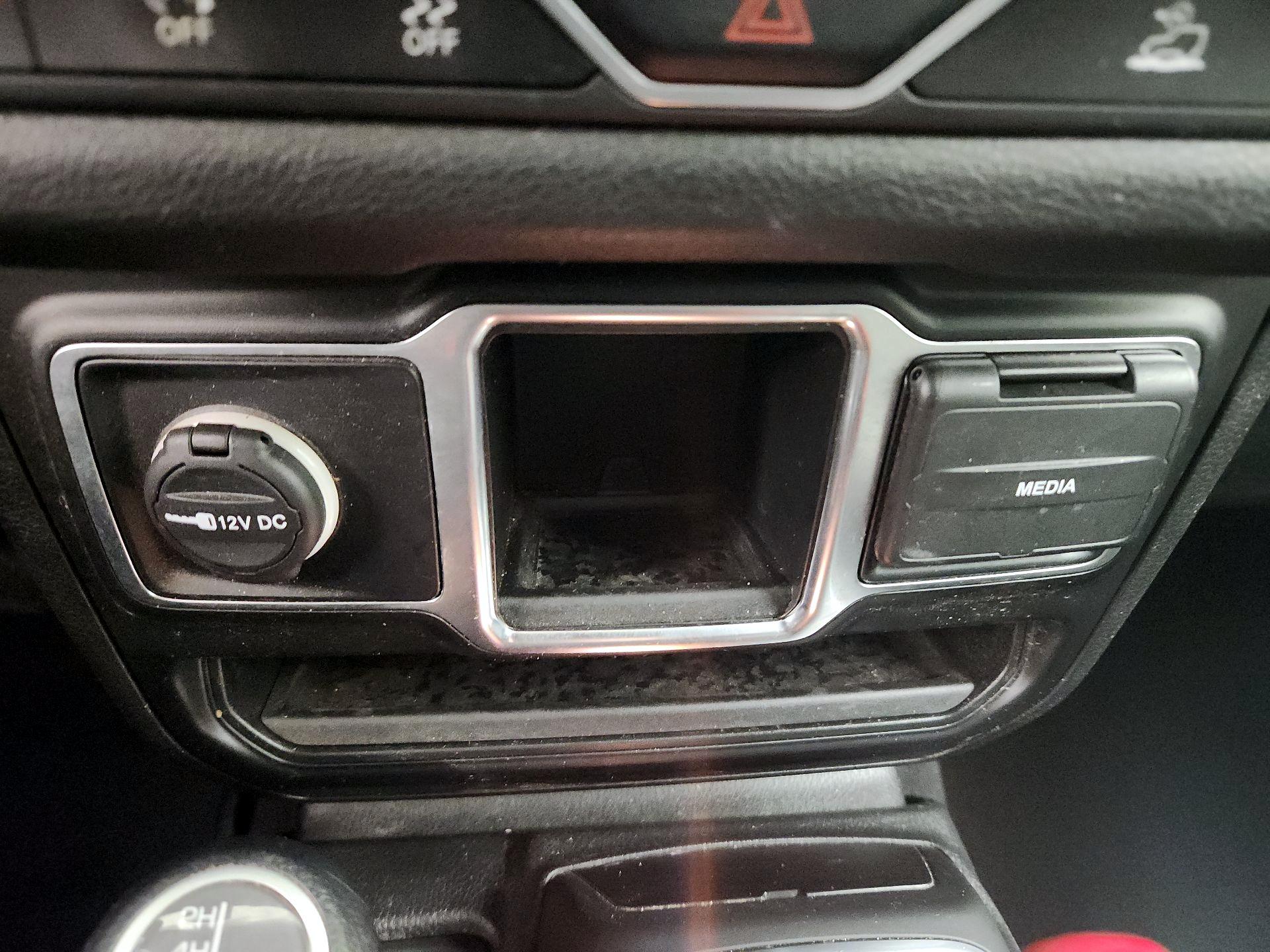 Thumbnail: 2024 Jeep Wrangler - 18