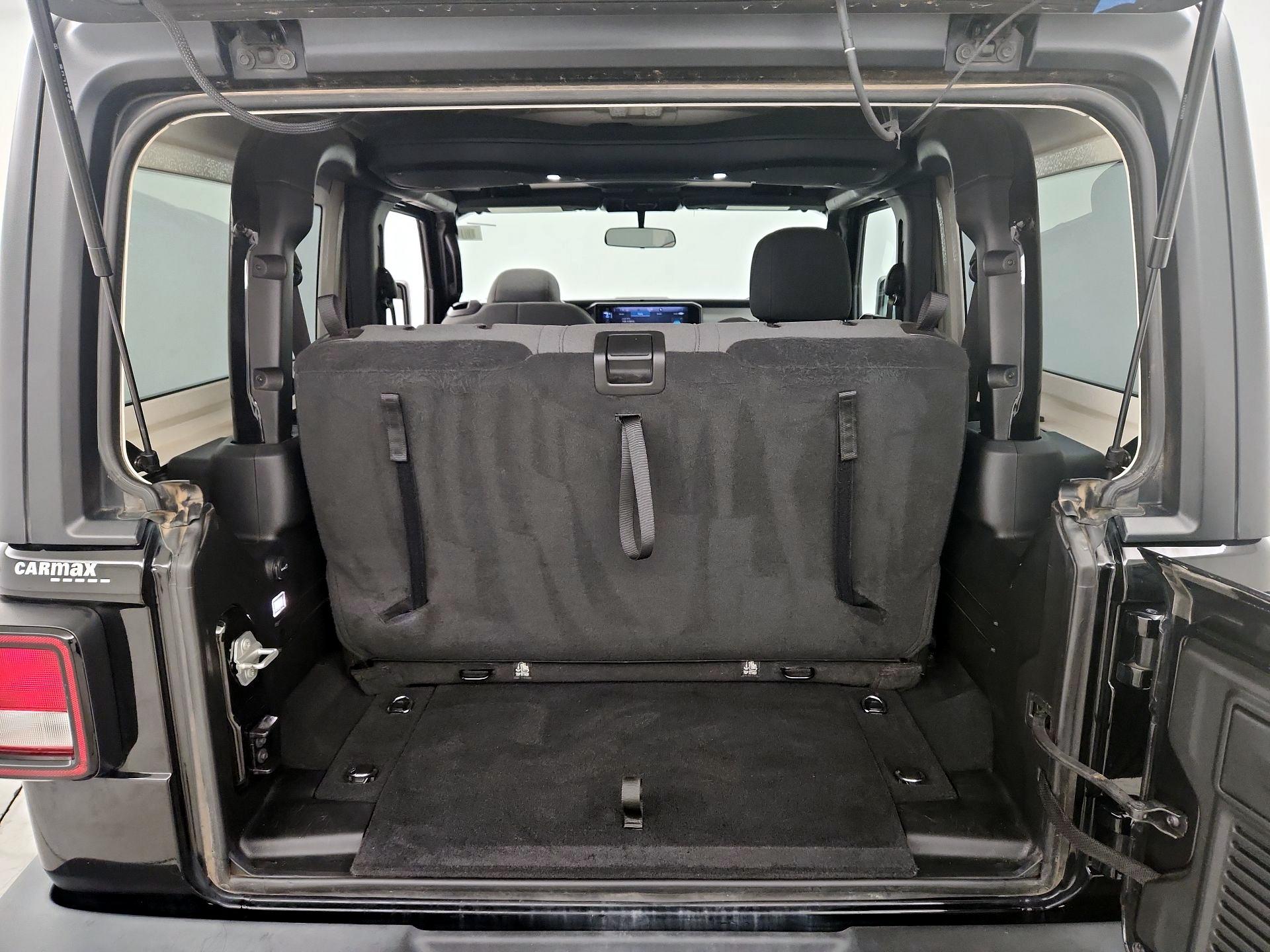 Thumbnail: 2024 Jeep Wrangler - 20