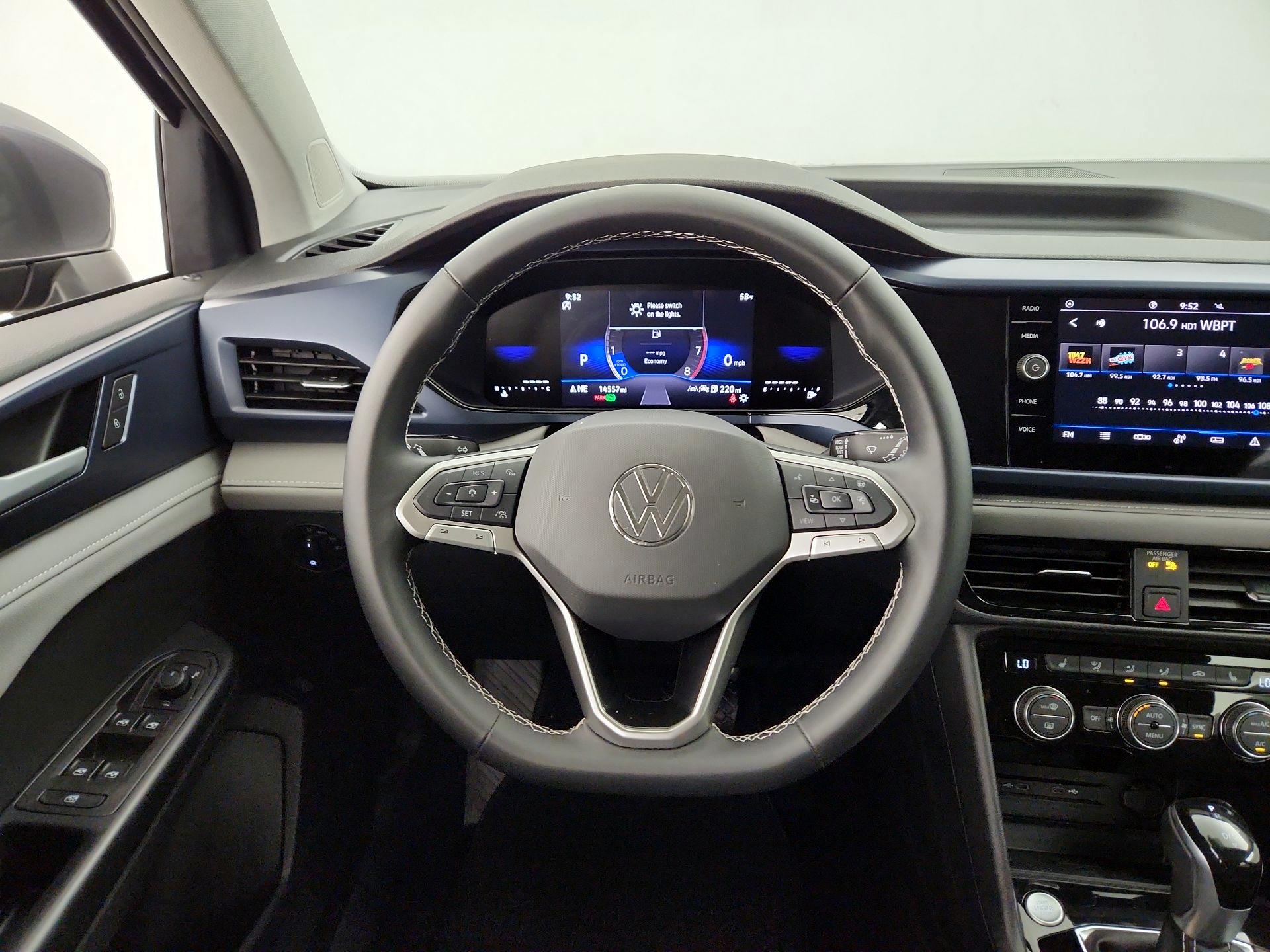 Thumbnail: 2024 Volkswagen Taos - 10