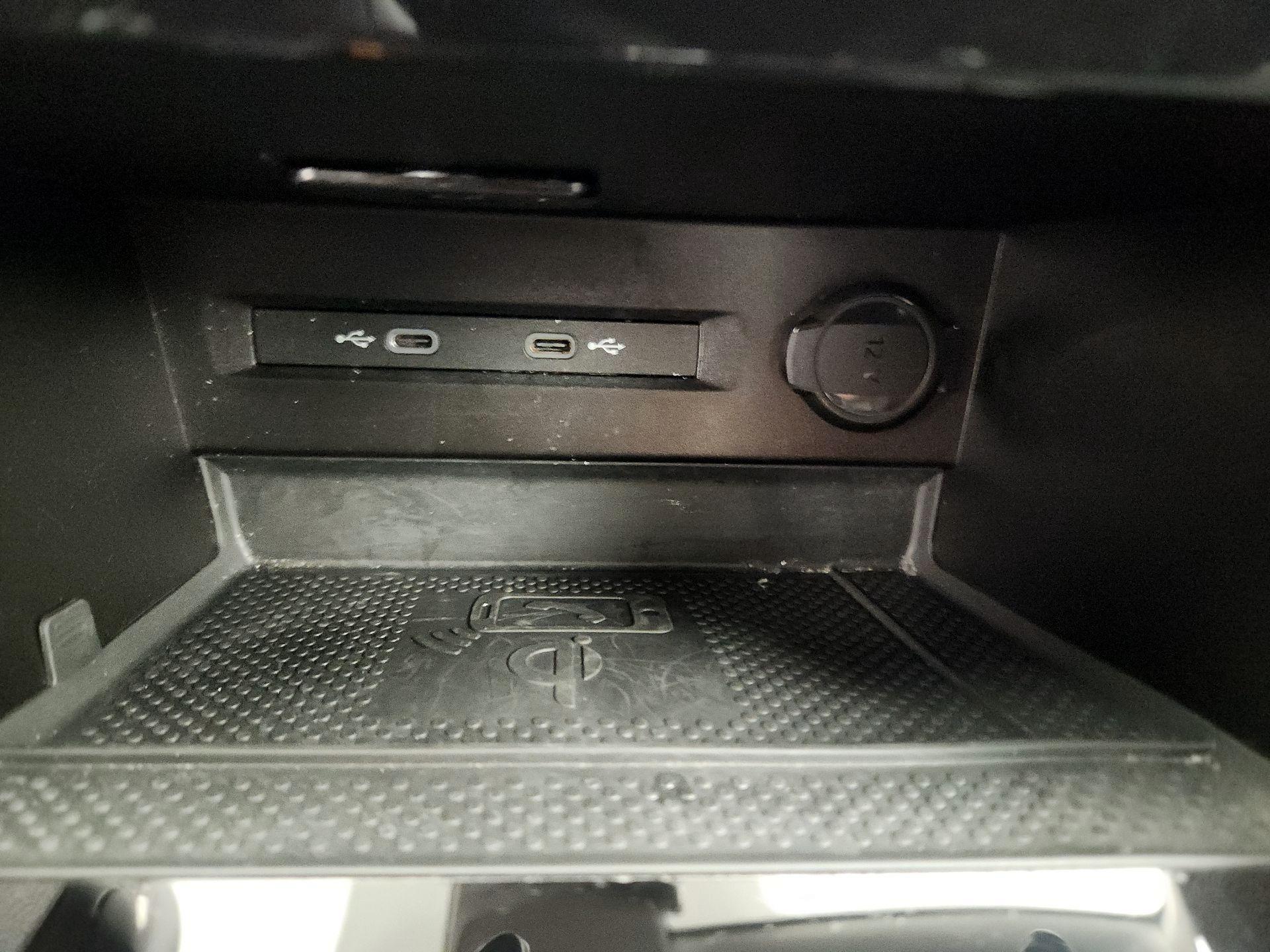 Thumbnail: 2024 Volkswagen Taos - 18