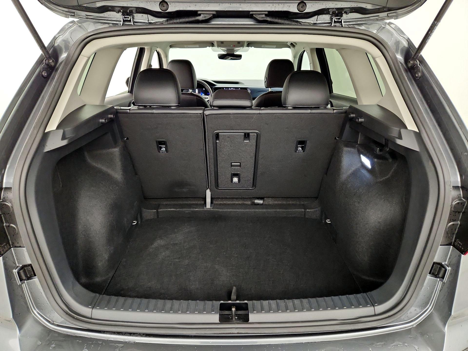 Thumbnail: 2024 Volkswagen Taos - 20