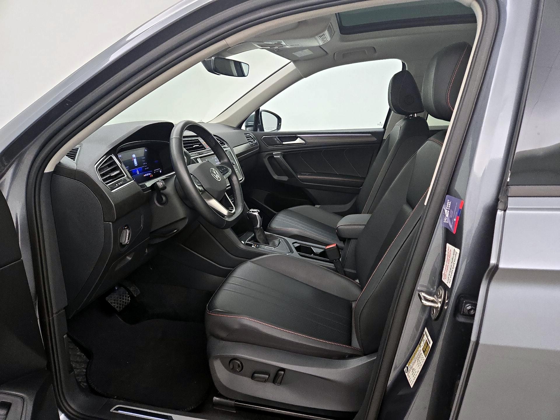 Thumbnail: 2024 Volkswagen Tiguan - 11