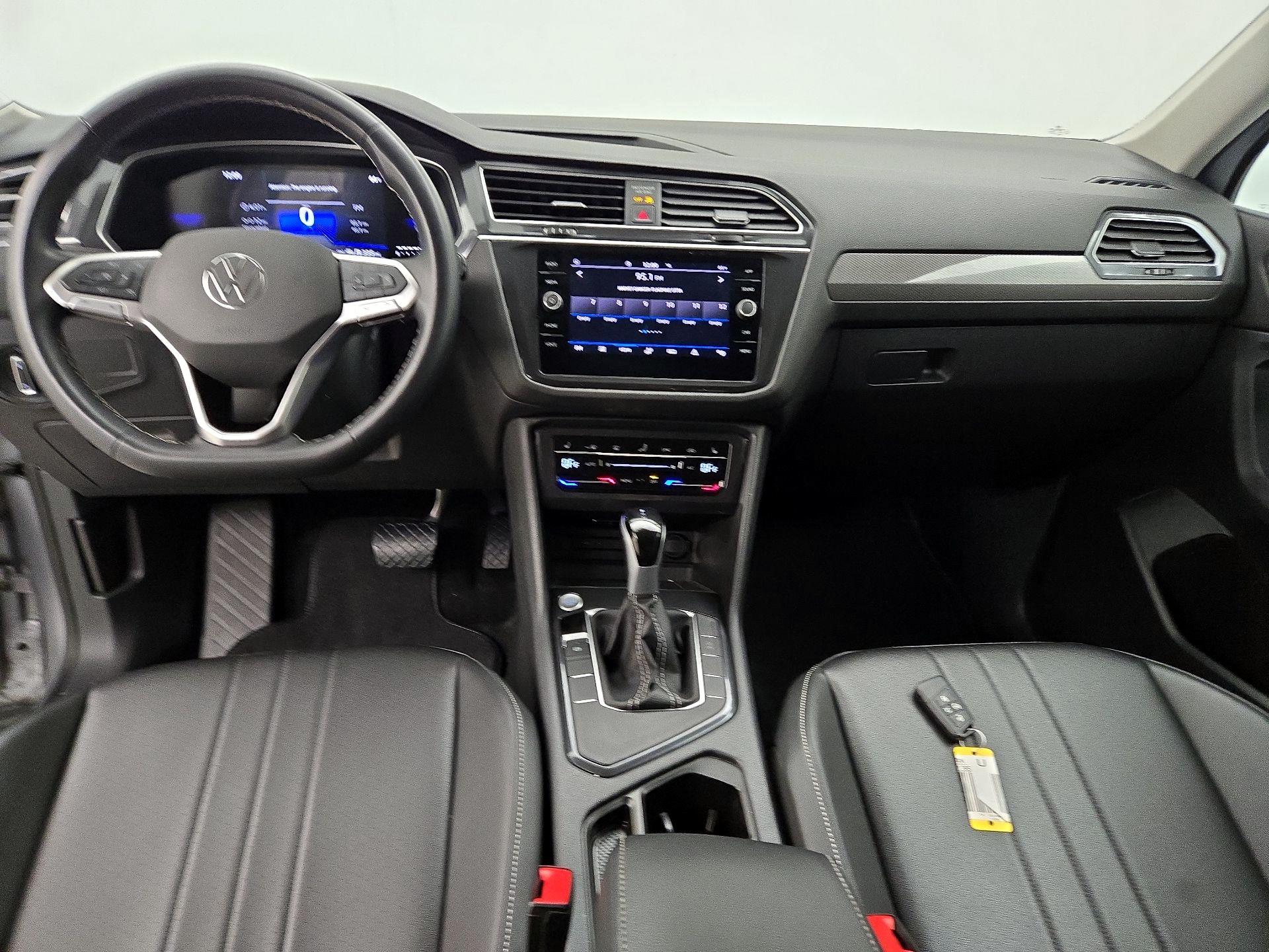 Thumbnail: 2024 Volkswagen Tiguan - 9