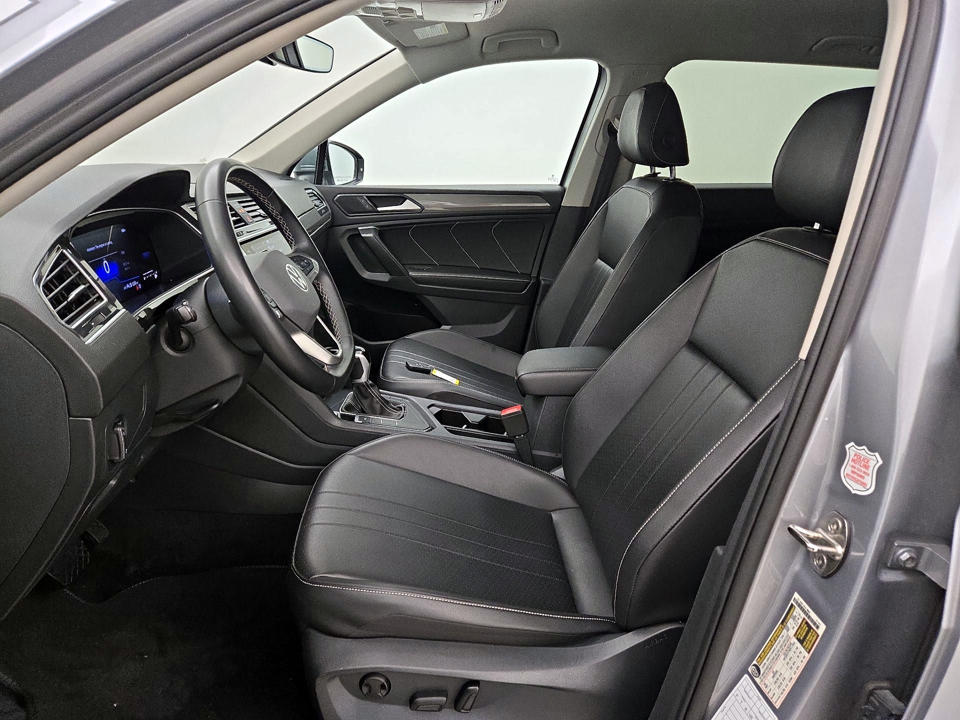 Thumbnail: 2024 Volkswagen Tiguan - 11