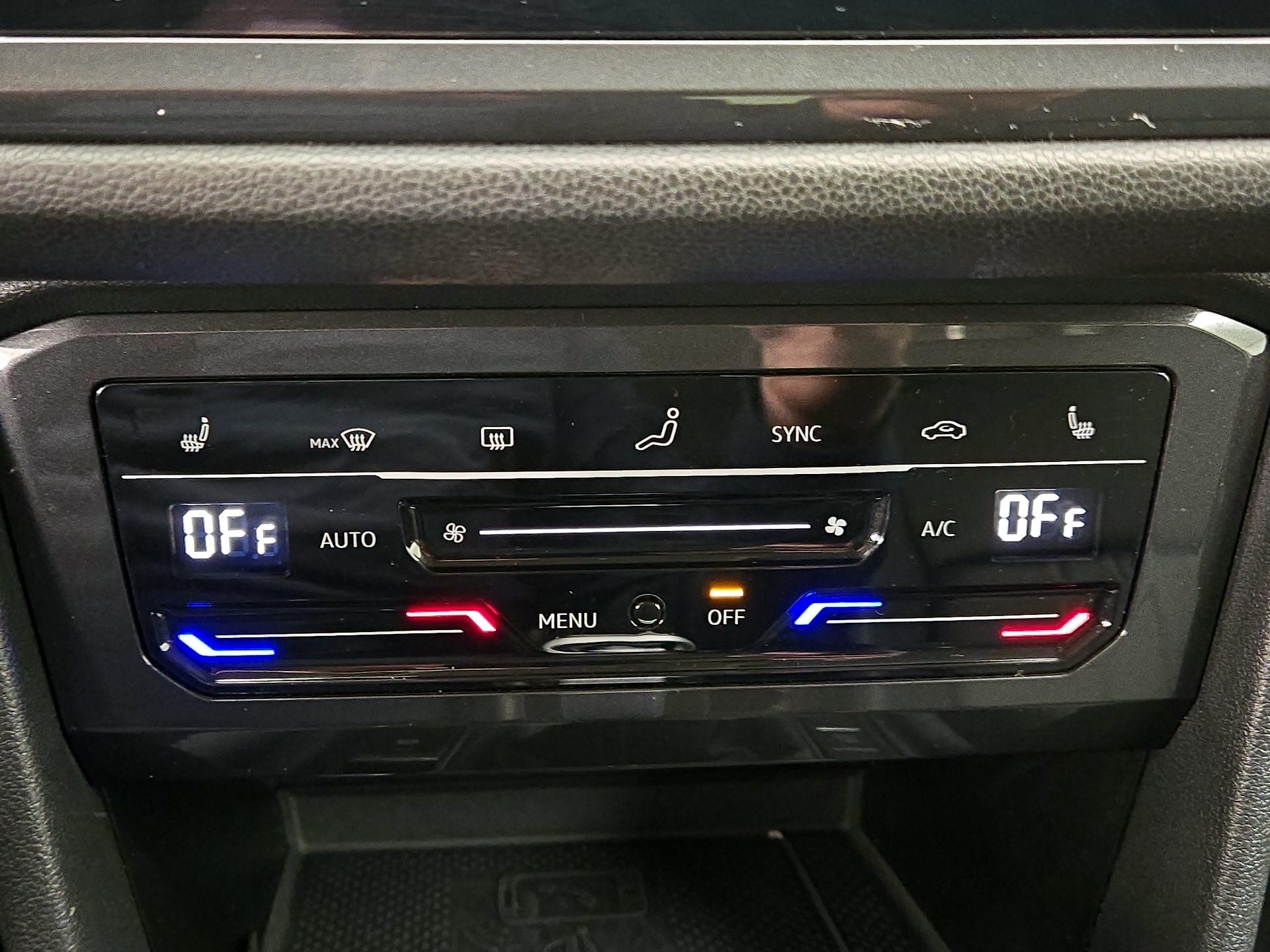 Thumbnail: 2024 Volkswagen Tiguan - 16