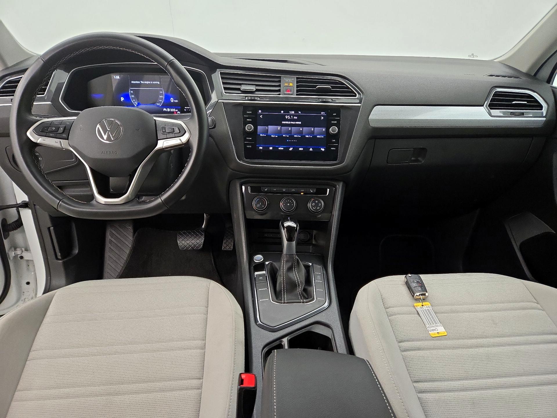 Thumbnail: 2024 Volkswagen Tiguan - 9