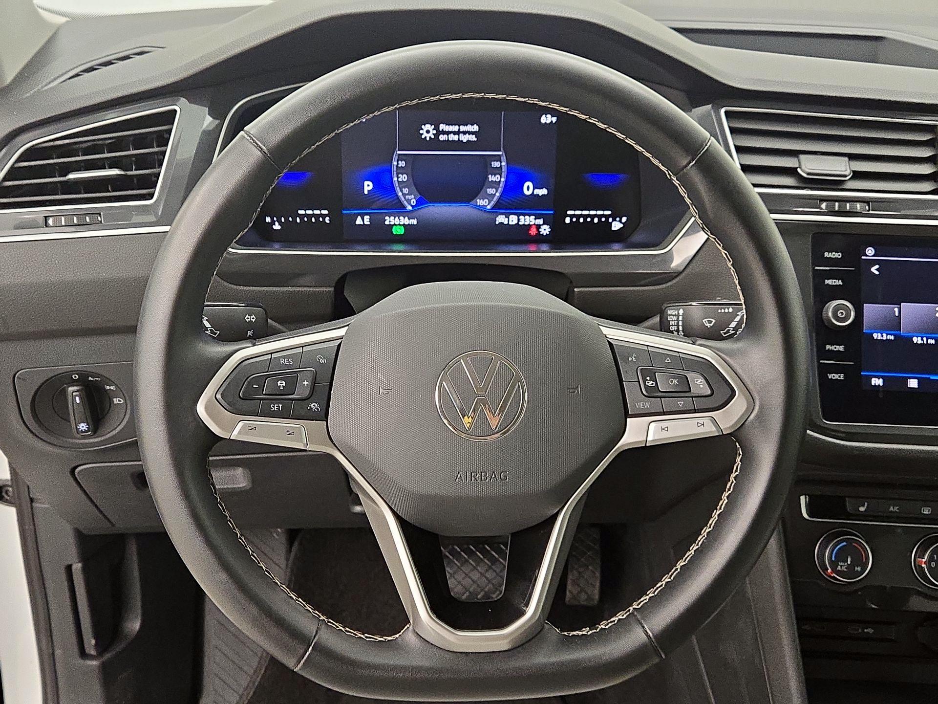 Thumbnail: 2024 Volkswagen Tiguan - 10