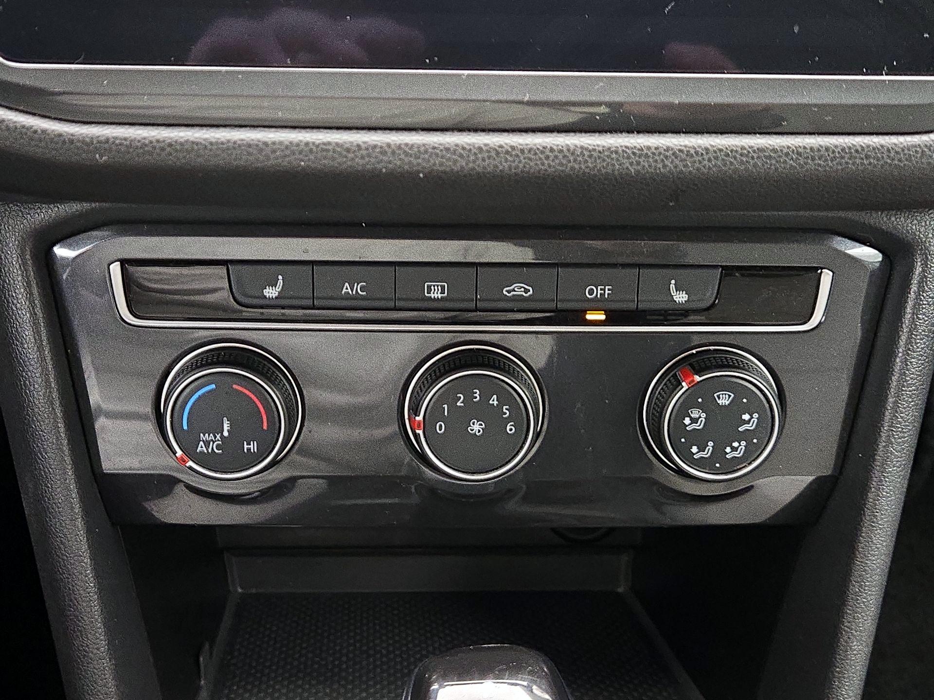 Thumbnail: 2024 Volkswagen Tiguan - 16