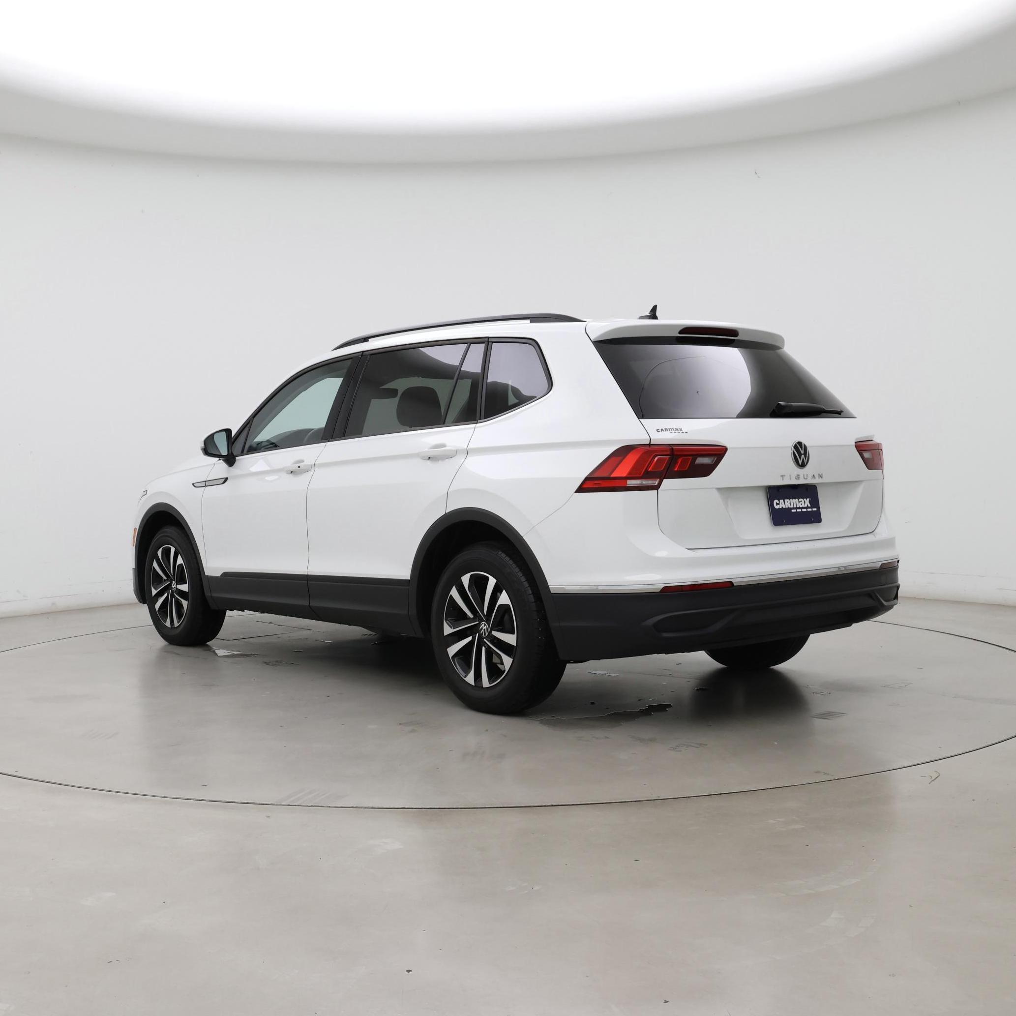 Thumbnail: 2024 Volkswagen Tiguan - 2