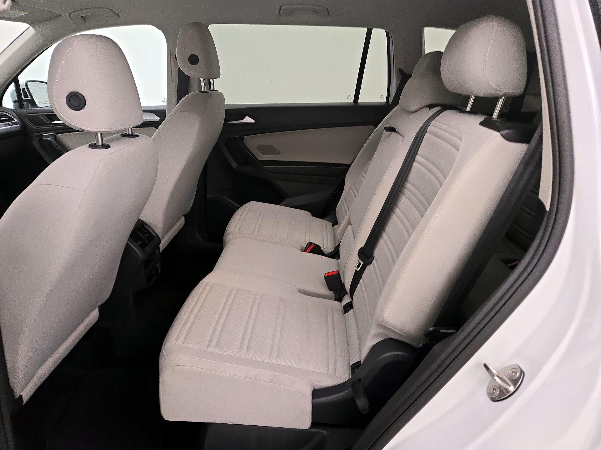 Thumbnail: 2024 Volkswagen Tiguan - 19