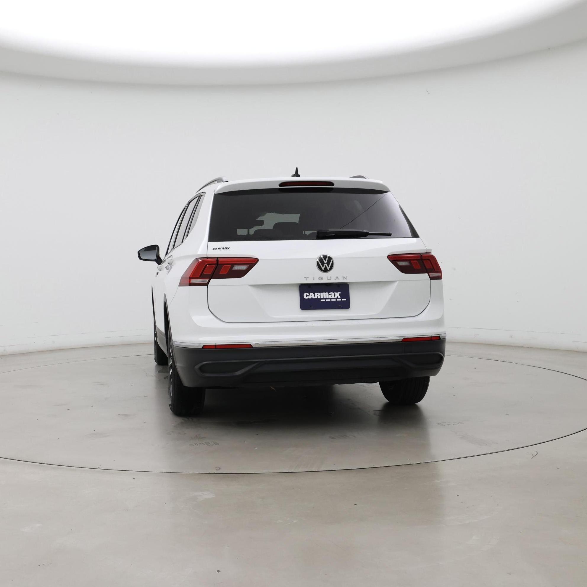 Thumbnail: 2024 Volkswagen Tiguan - 6