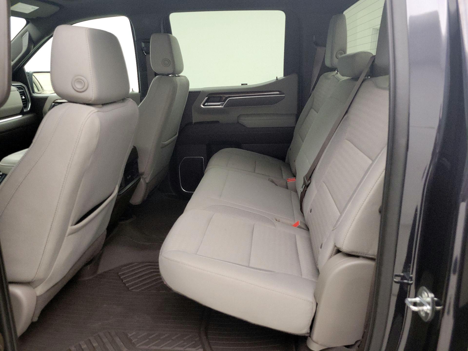 Thumbnail: 2022 Chevrolet Silverado 1500 - 19