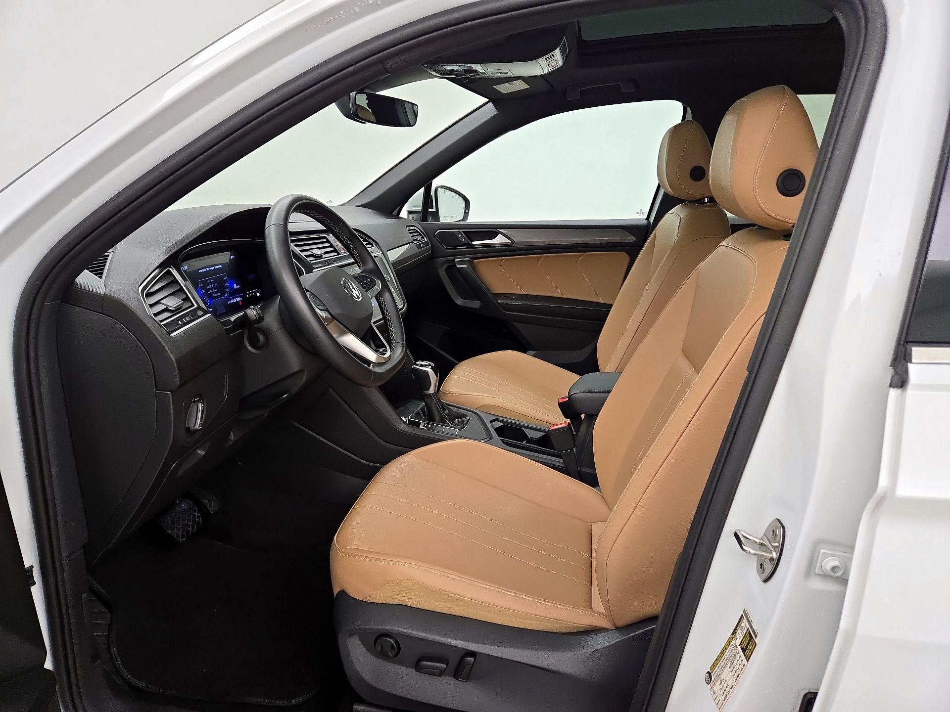 Thumbnail: 2024 Volkswagen Tiguan - 11