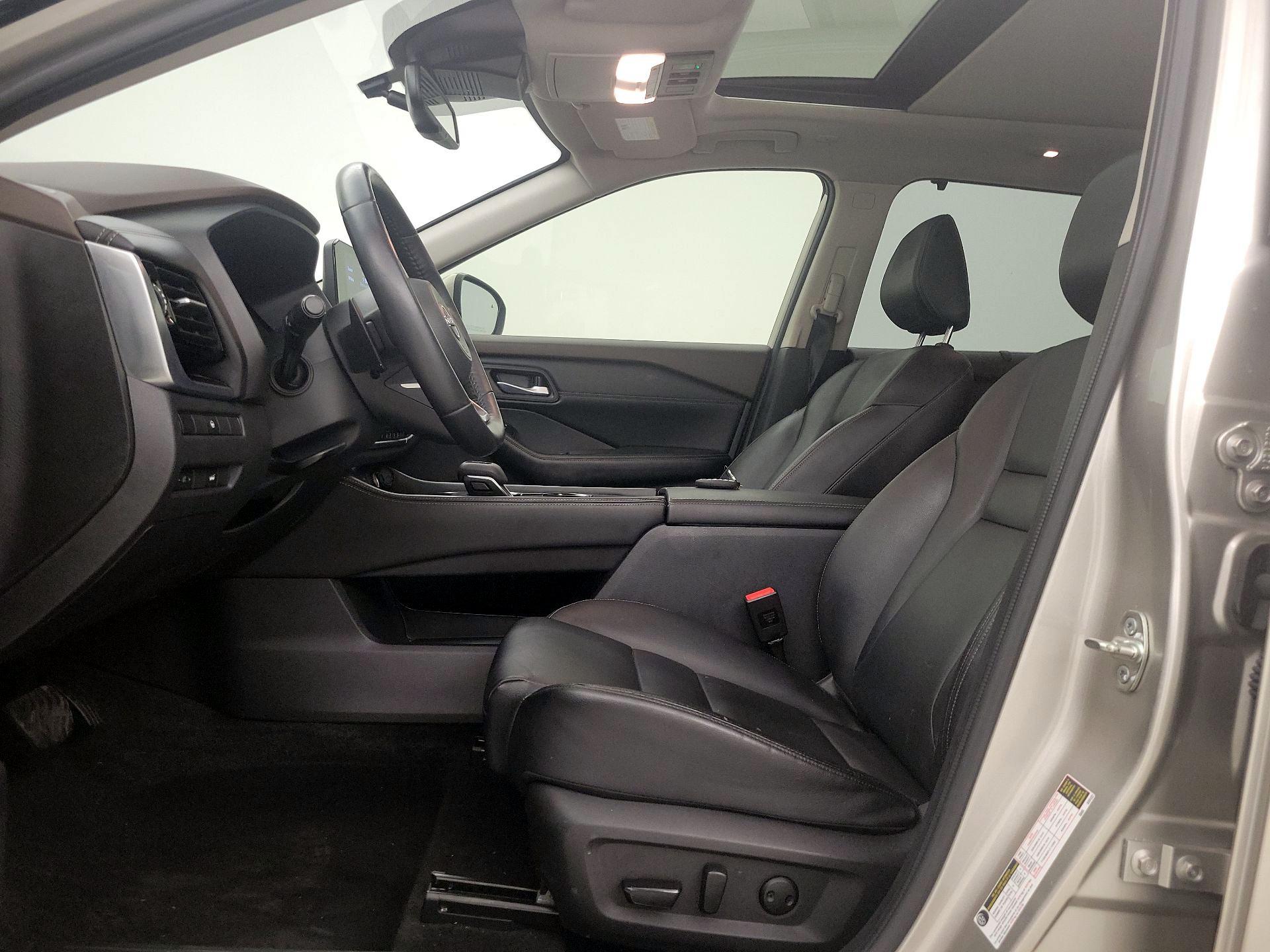 Thumbnail: 2022 Nissan Rogue - 11