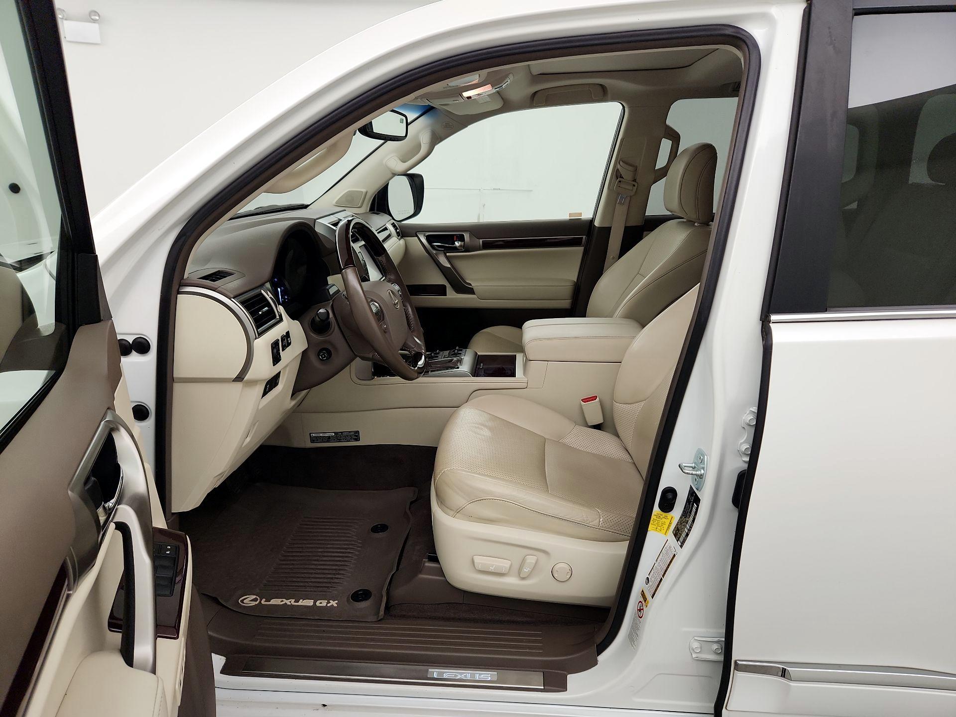 Thumbnail: 2019 Lexus GX - 9