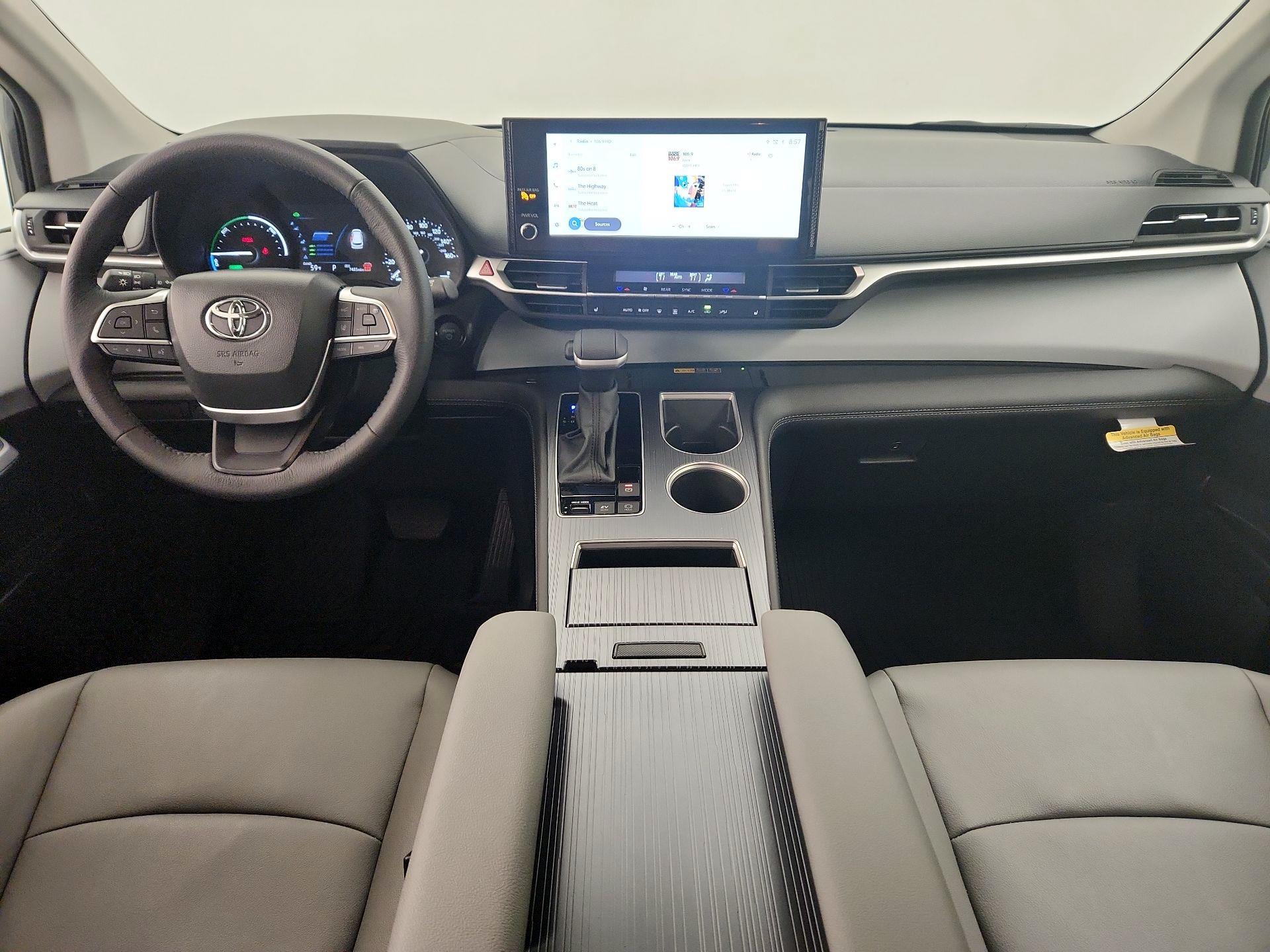 Thumbnail: 2025 Toyota Sienna - 9