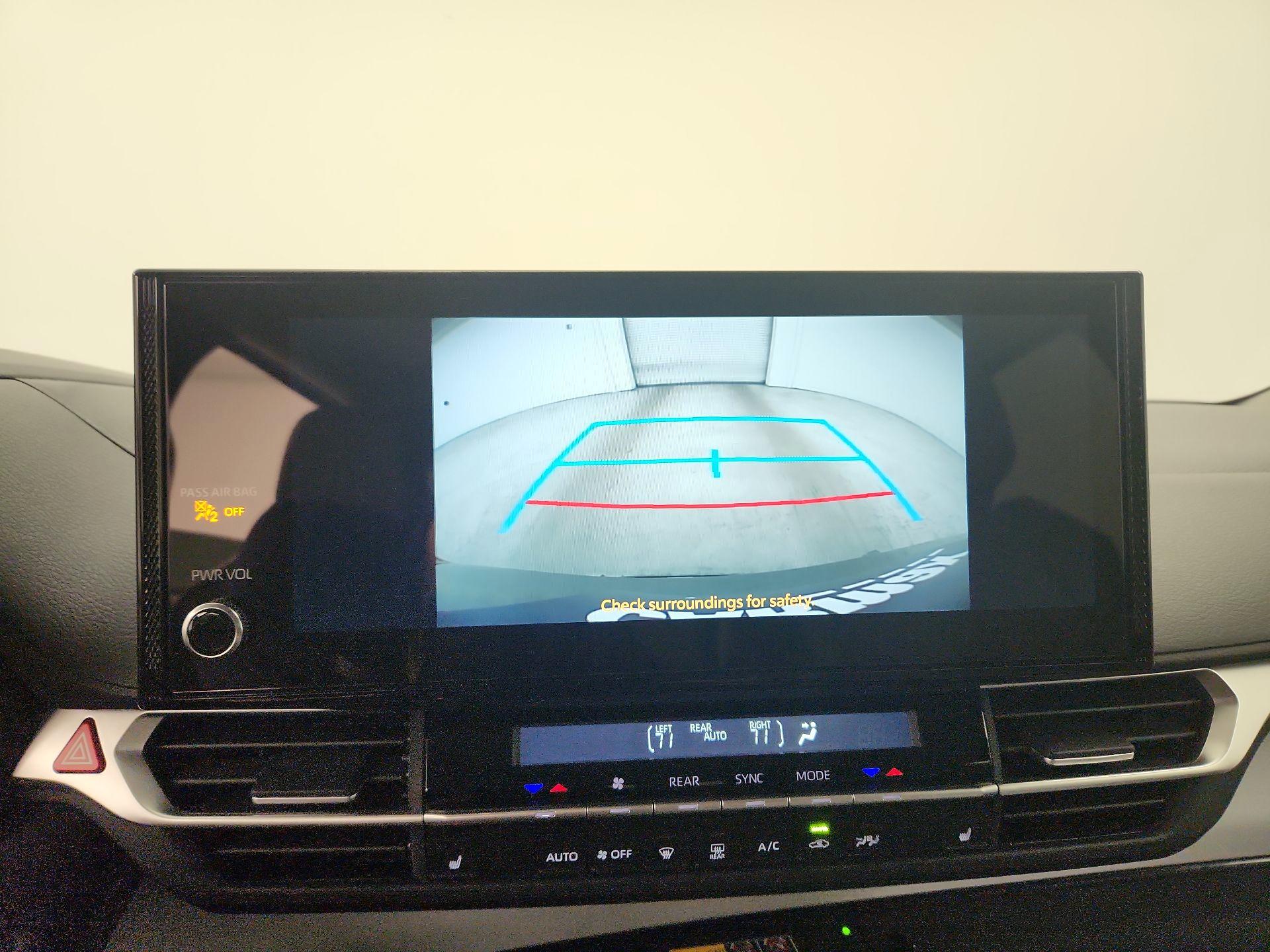 Thumbnail: 2025 Toyota Sienna - 14